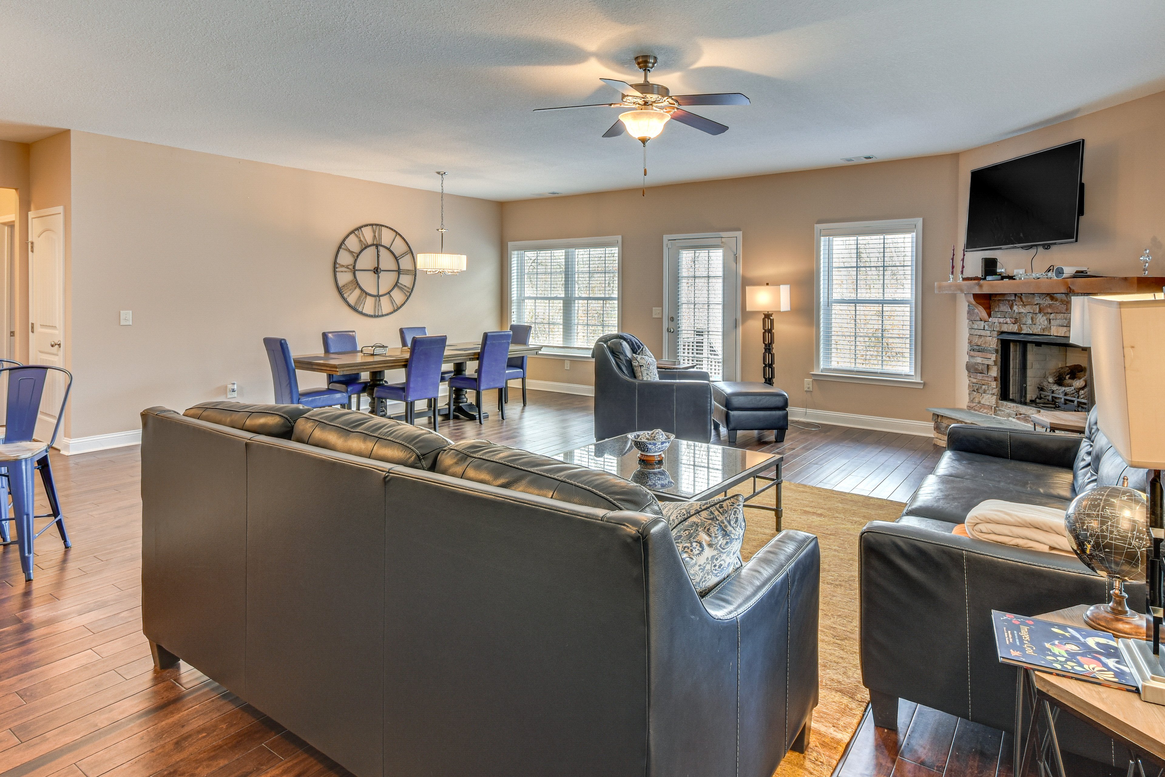 Living Room | 1st Floor