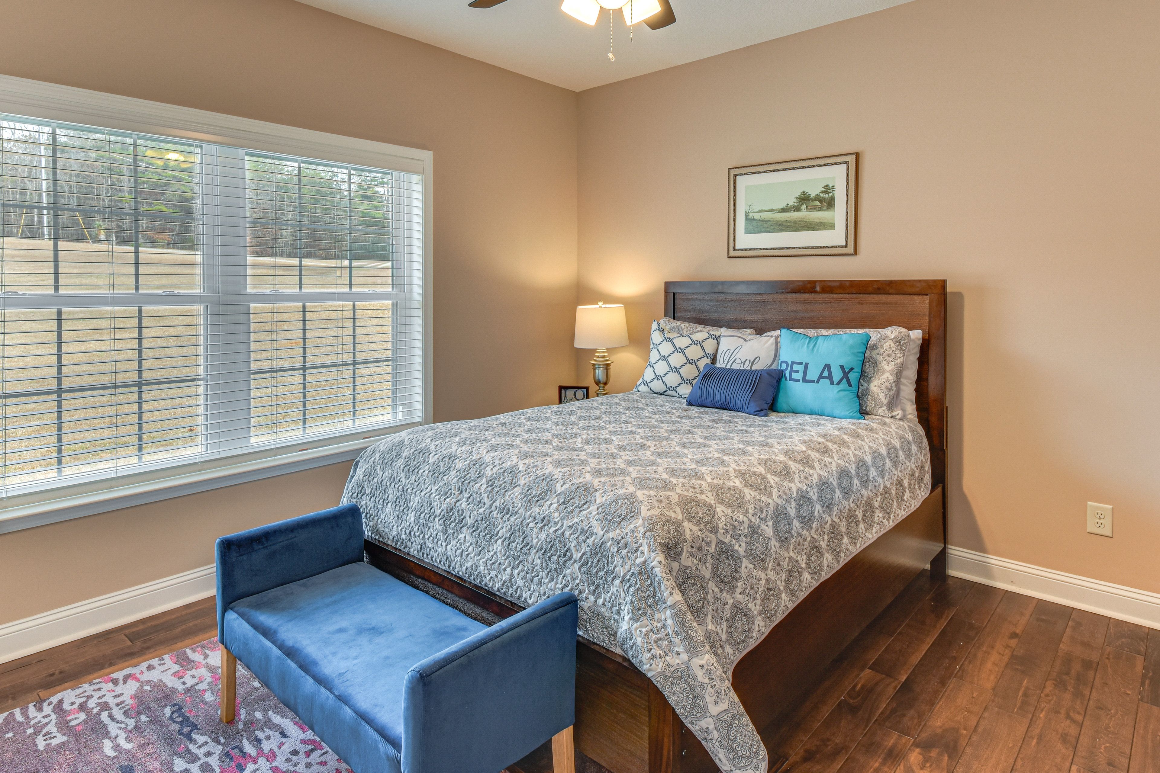 Bedroom 2 | Queen Bed | 1st Floor