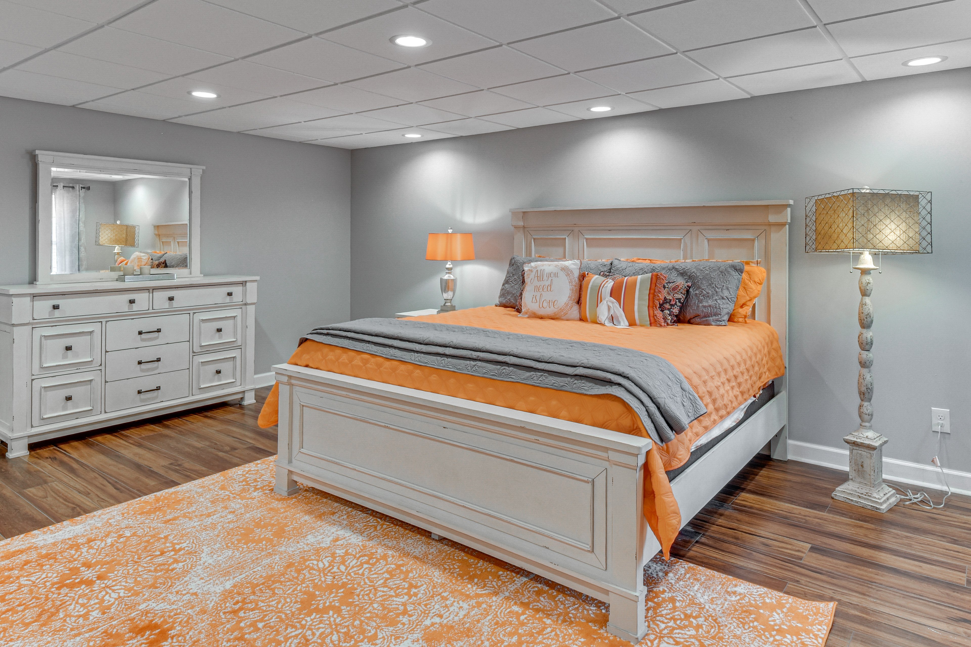 Bedroom 5 | King Bed | Basement