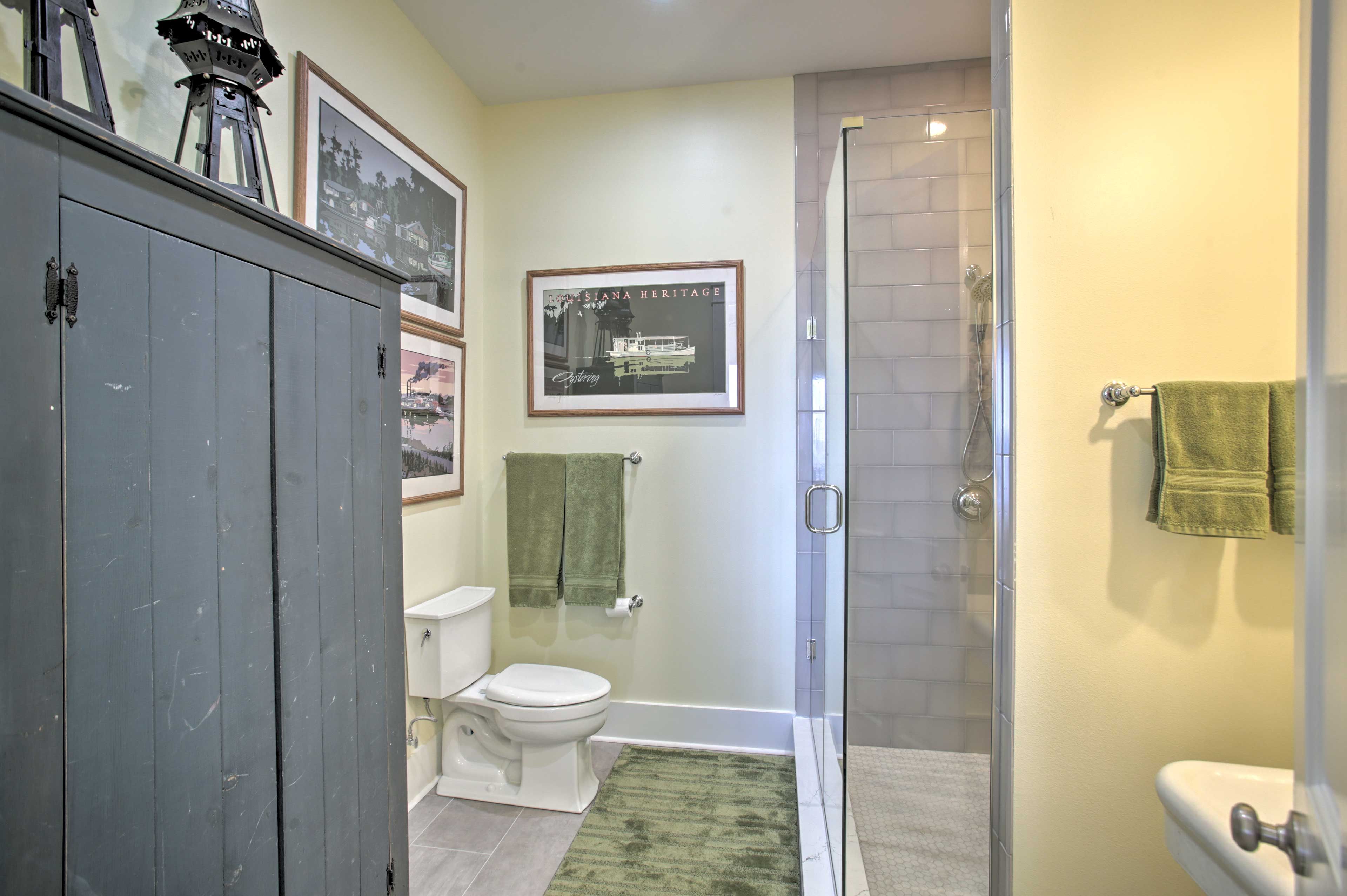 Full Bathroom | Linens & Towels