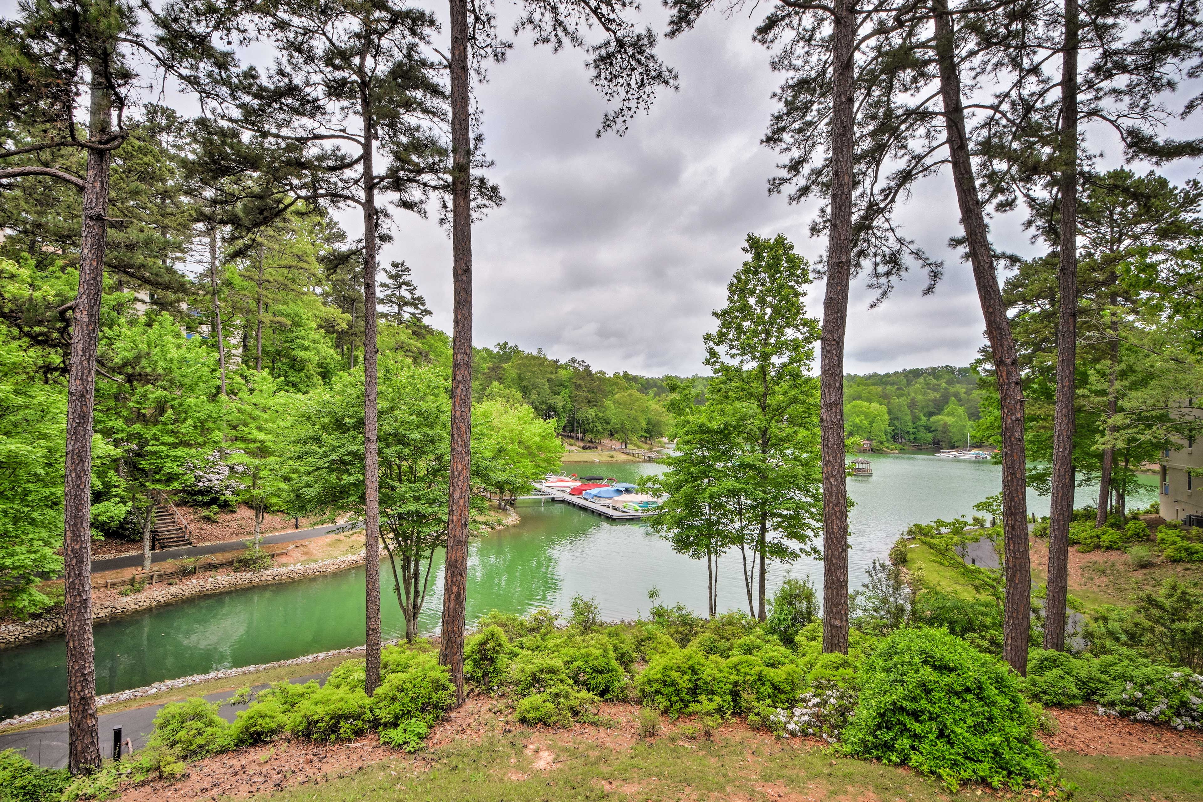Nearby Marina & Boat Rentals