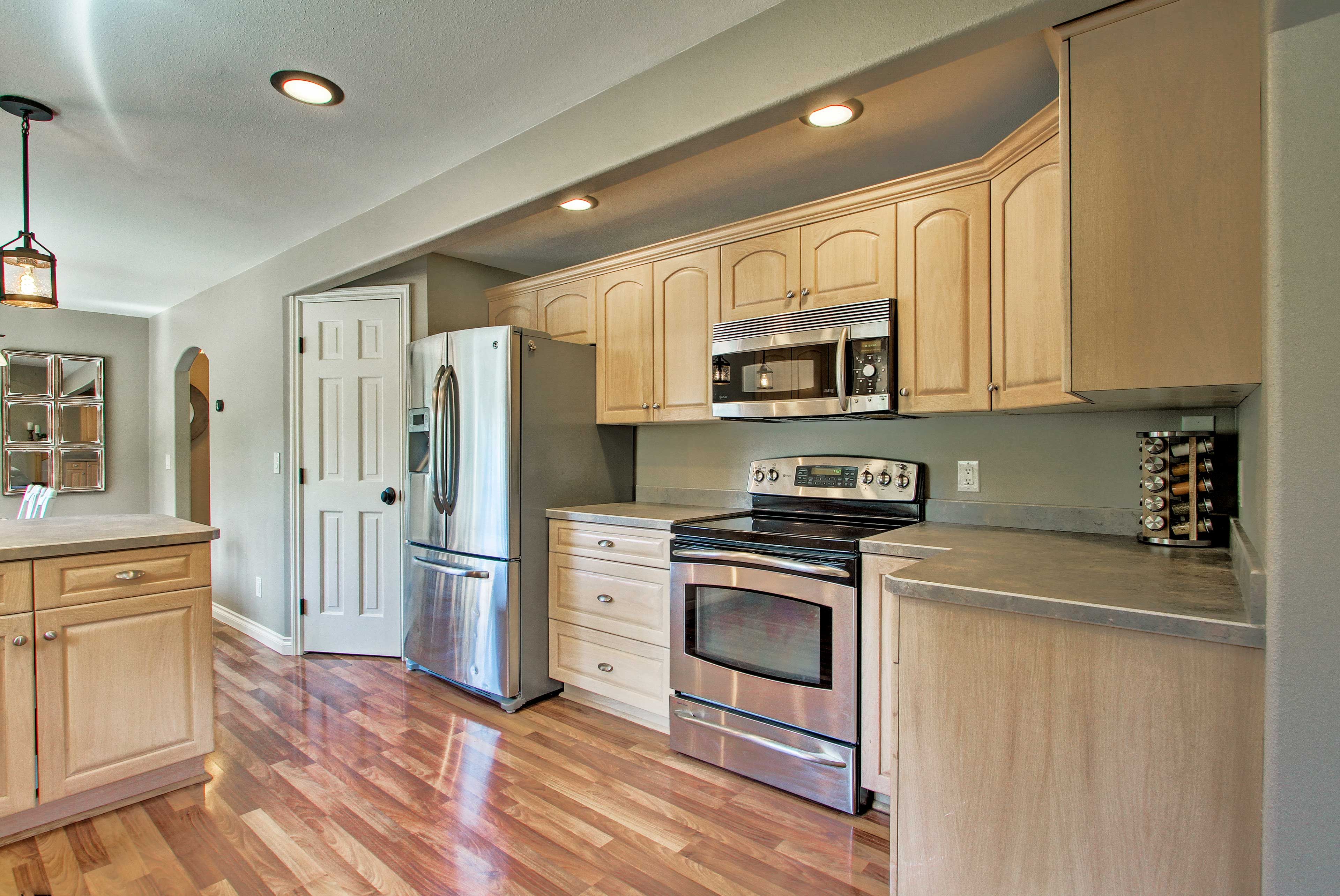 Kitchen | Blender | Coffee Maker | Cooking Basics | Toaster | Spices