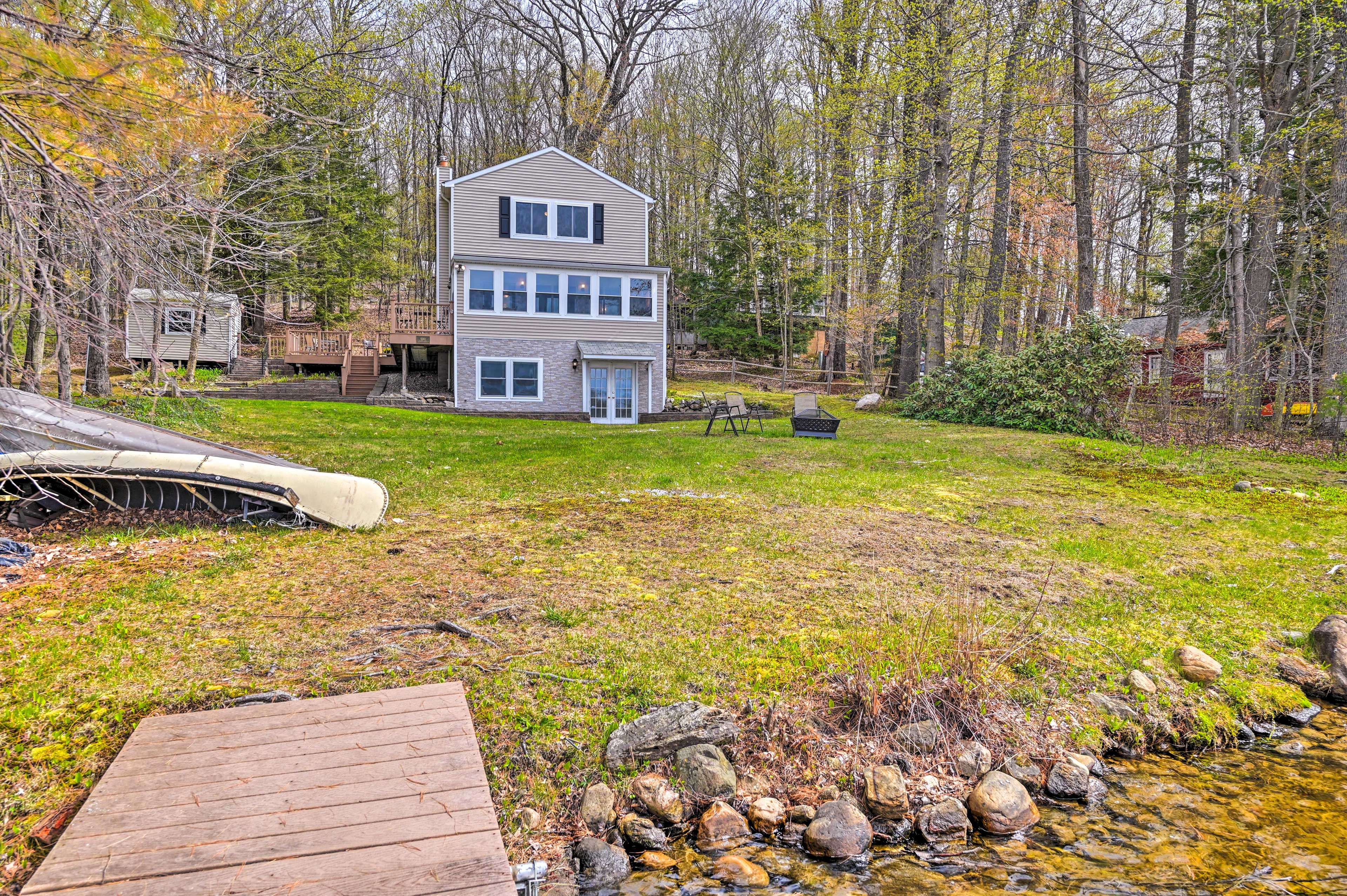 Yard | Lake Access