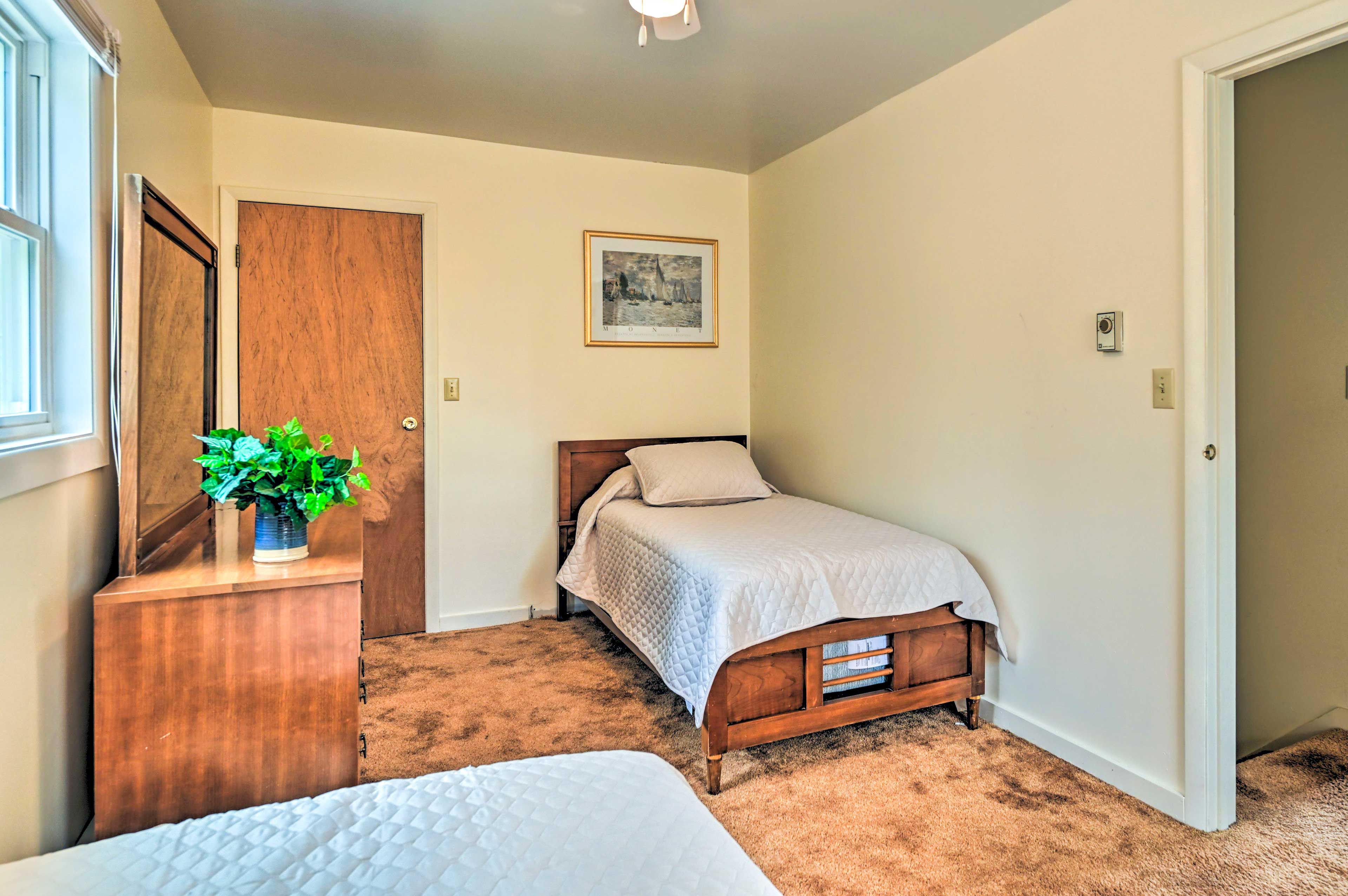 Bedroom 2 | Upper Level | 2 Twin Beds