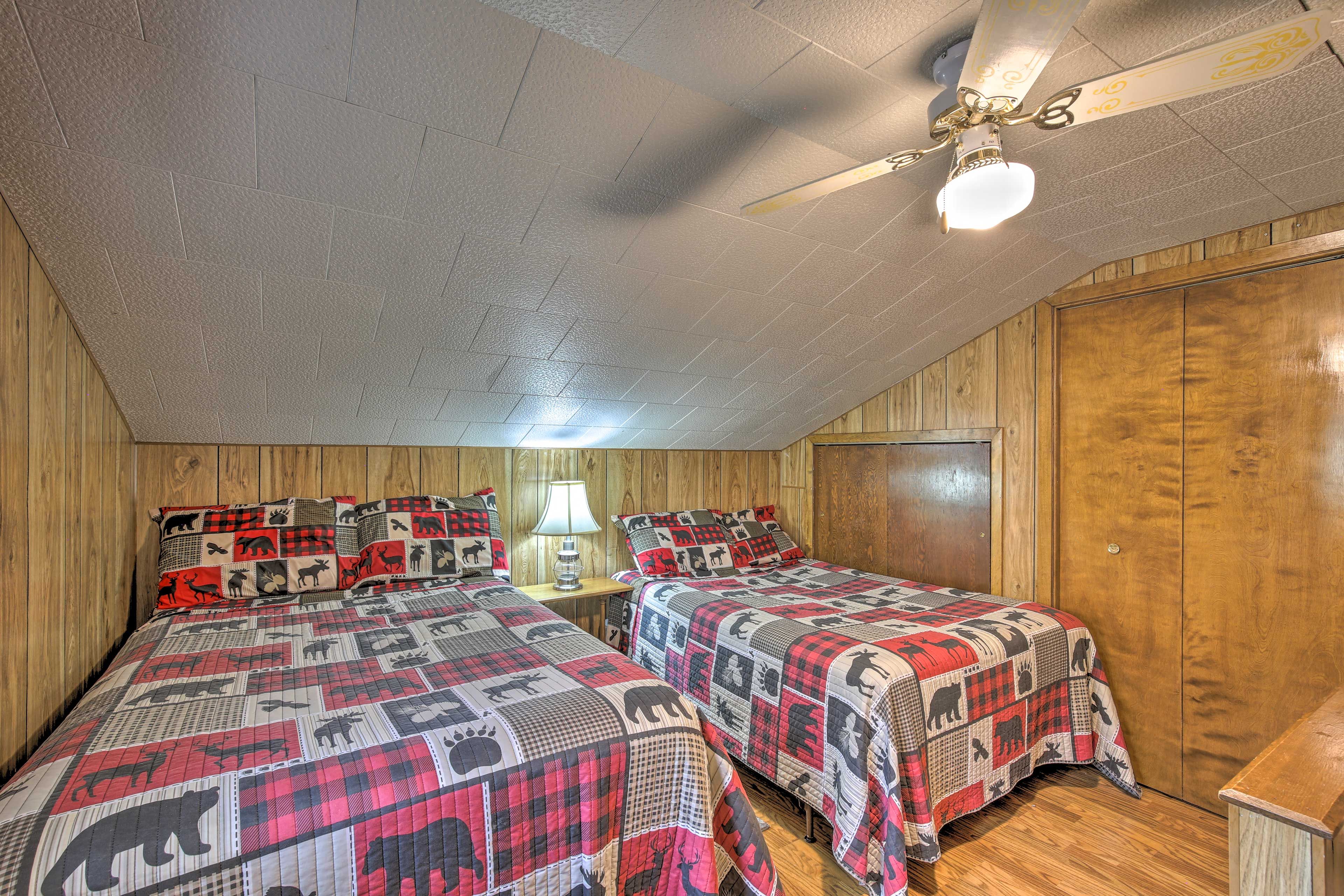 Bedroom 3 (Loft) | Top Level | 2 Full Beds
