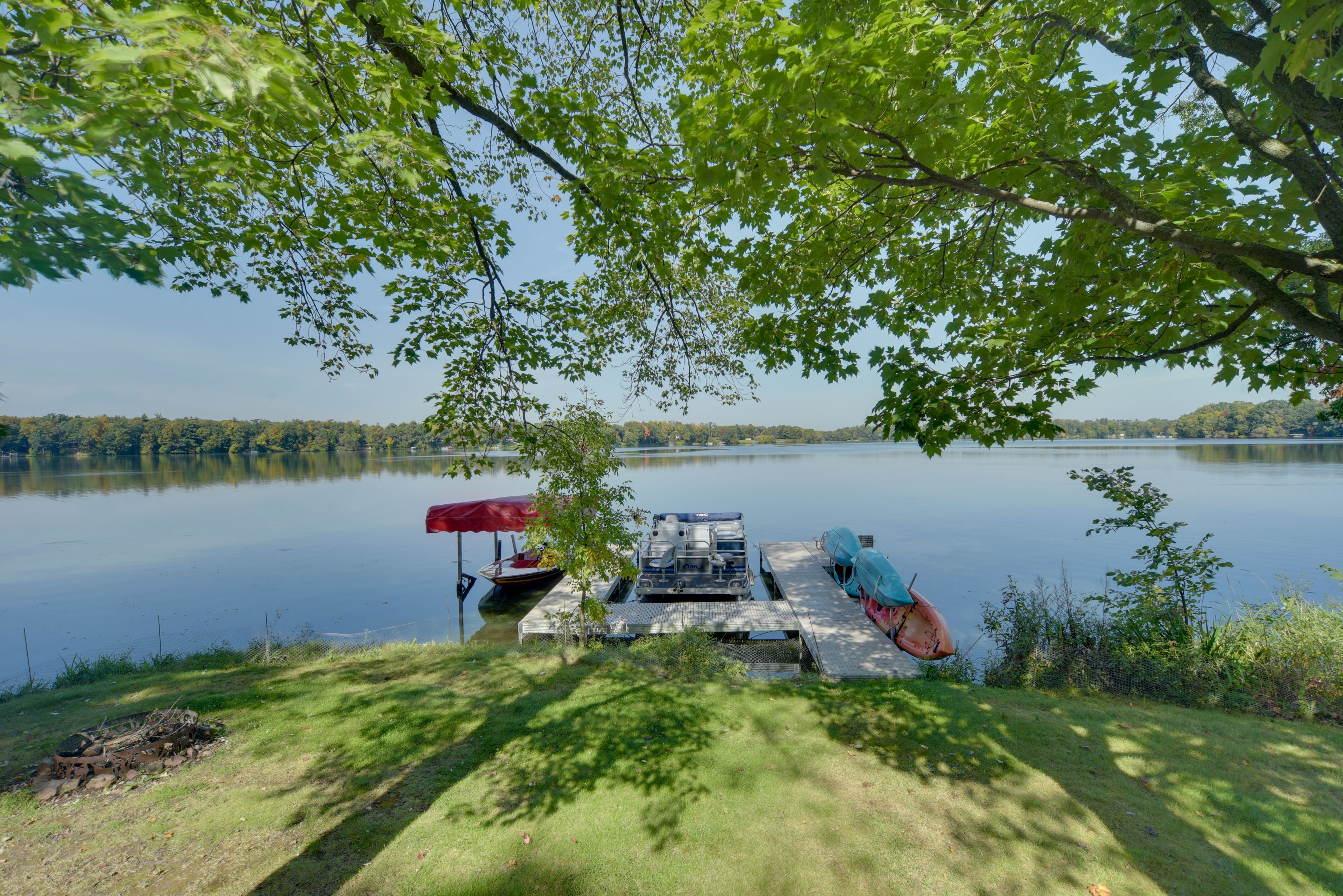 Private Boat Dock & Lift | Rice Lake On-Site | Paddleboat & Kayaks (Addt'l Fee)