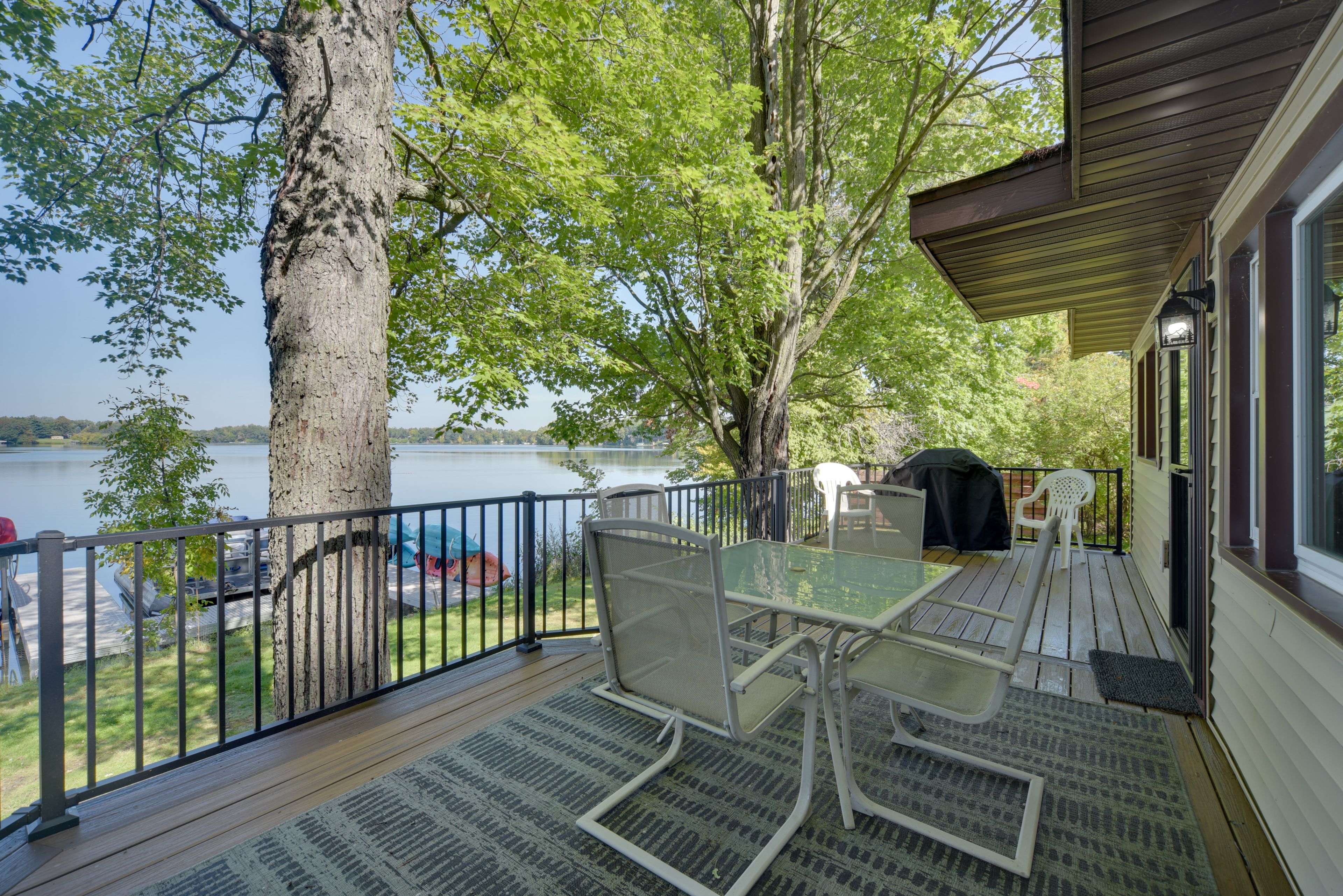 Private Deck