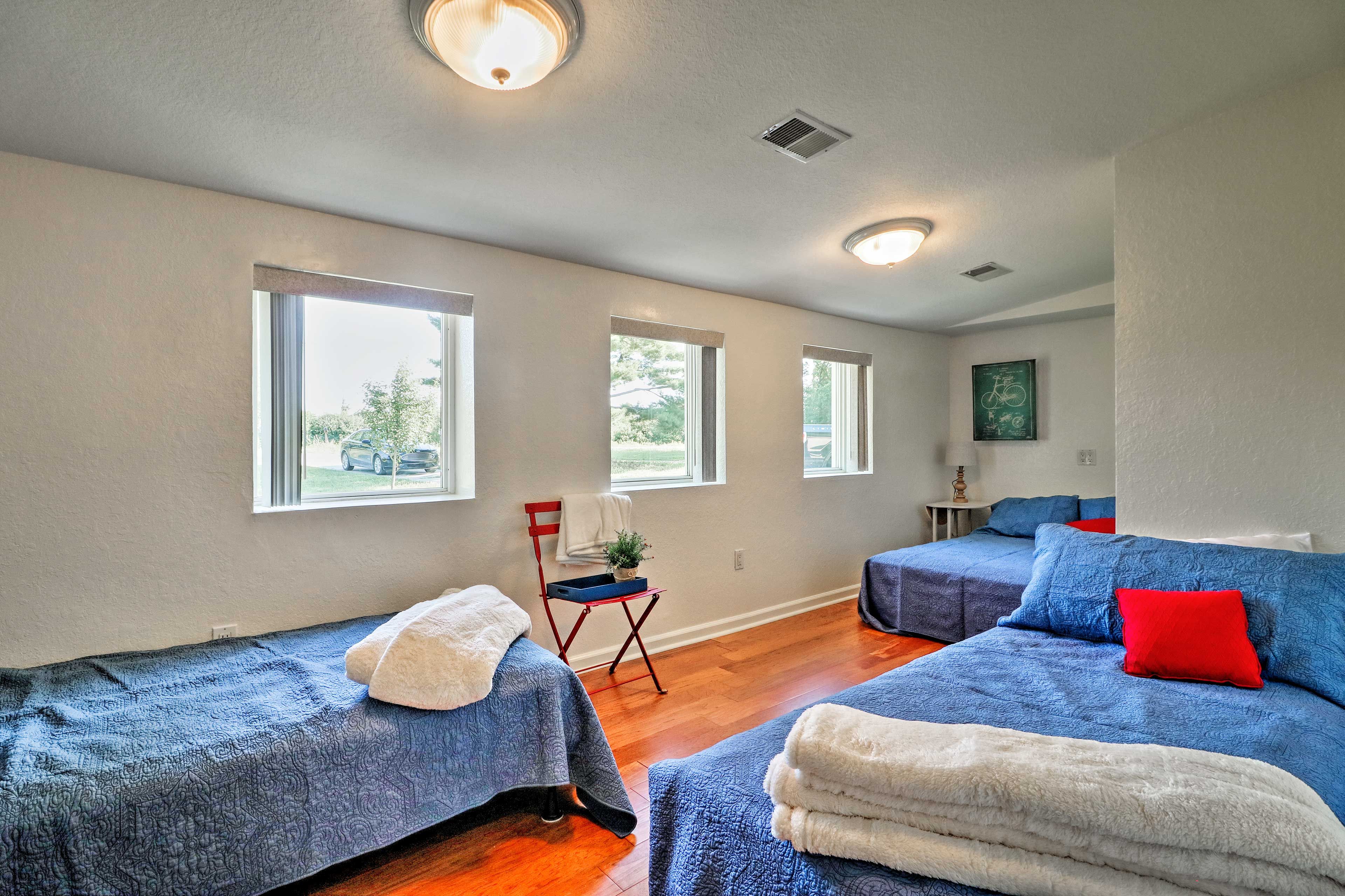 Bedroom 2 | Full Bed, 2 Twin Beds