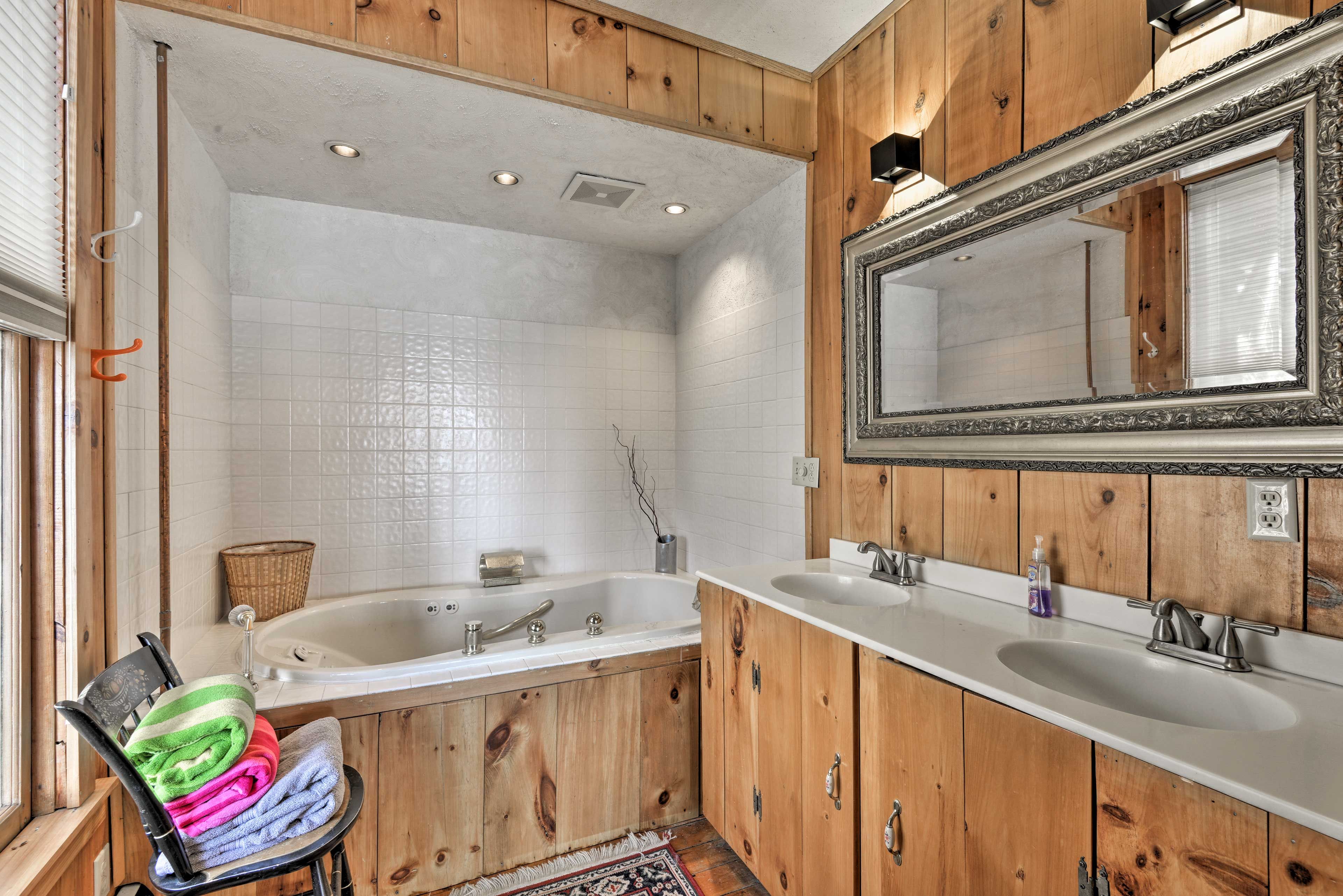 En-Suite Bathroom