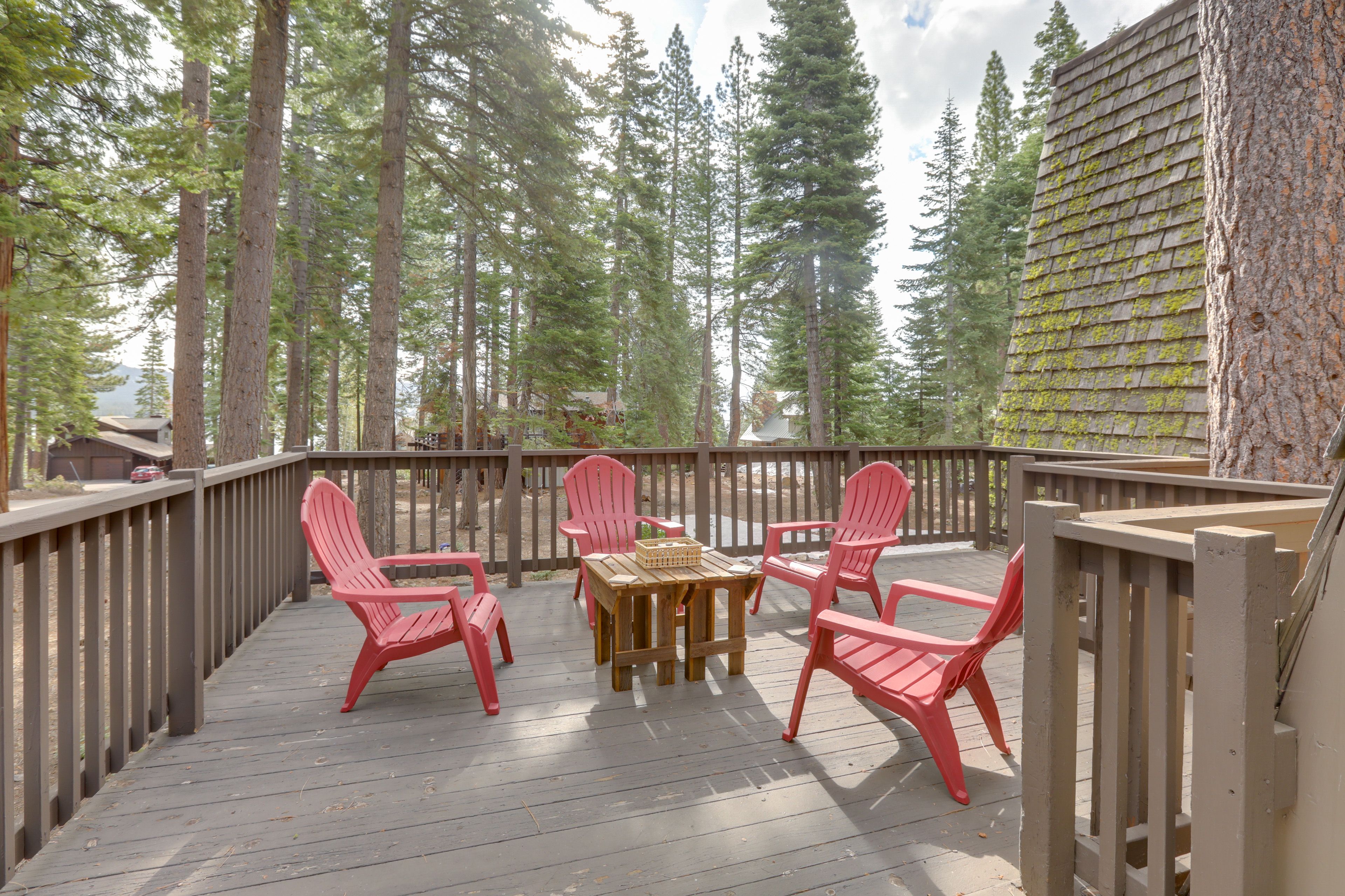 Deck w/ Seating | Forest Surroundings