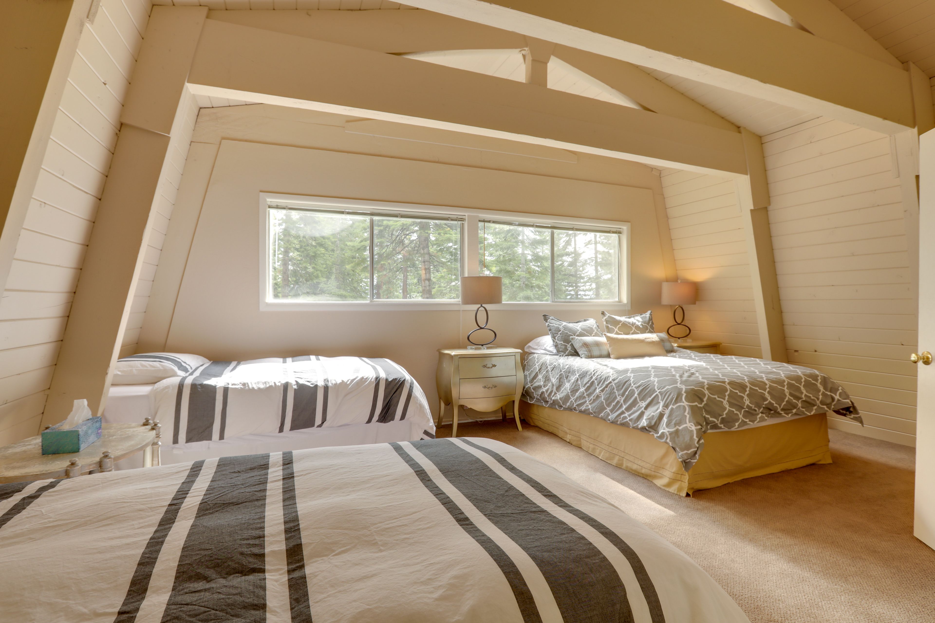 Bedroom 3 | Queen Bed, 2 Twin Beds
