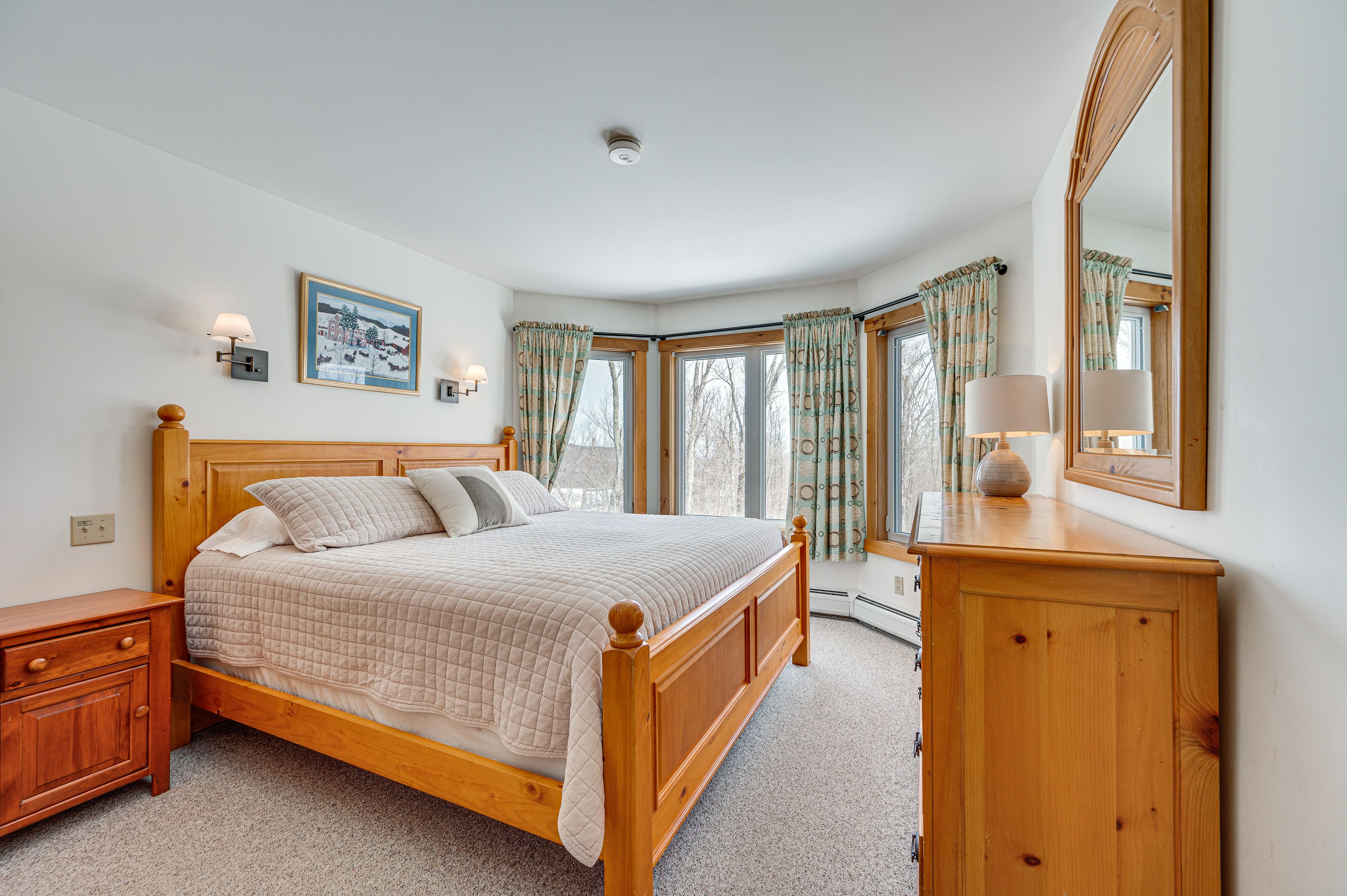 Bedroom 1 | King Bed | En-Suite Bathroom