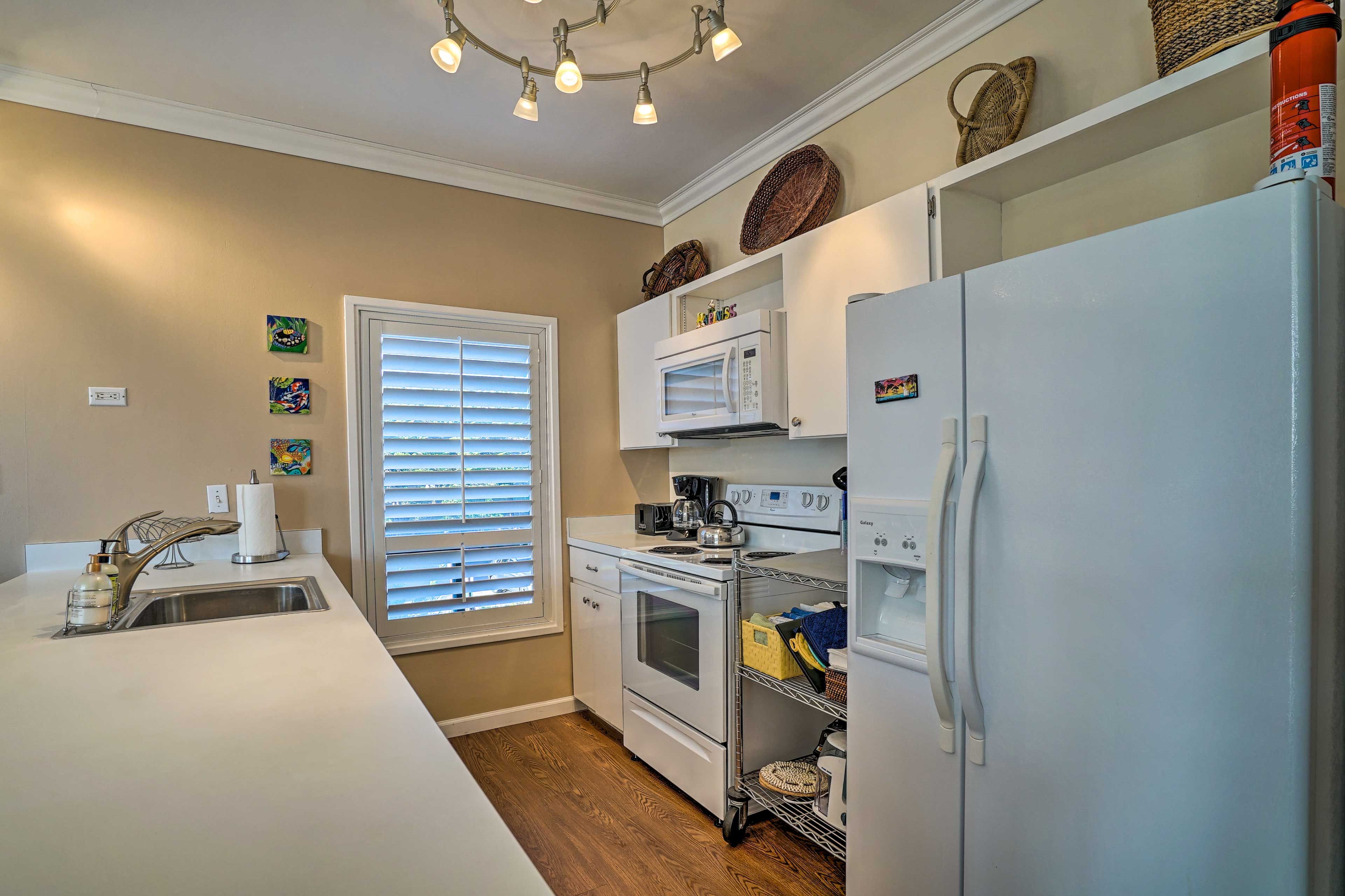 Kitchen | Fully Equipped