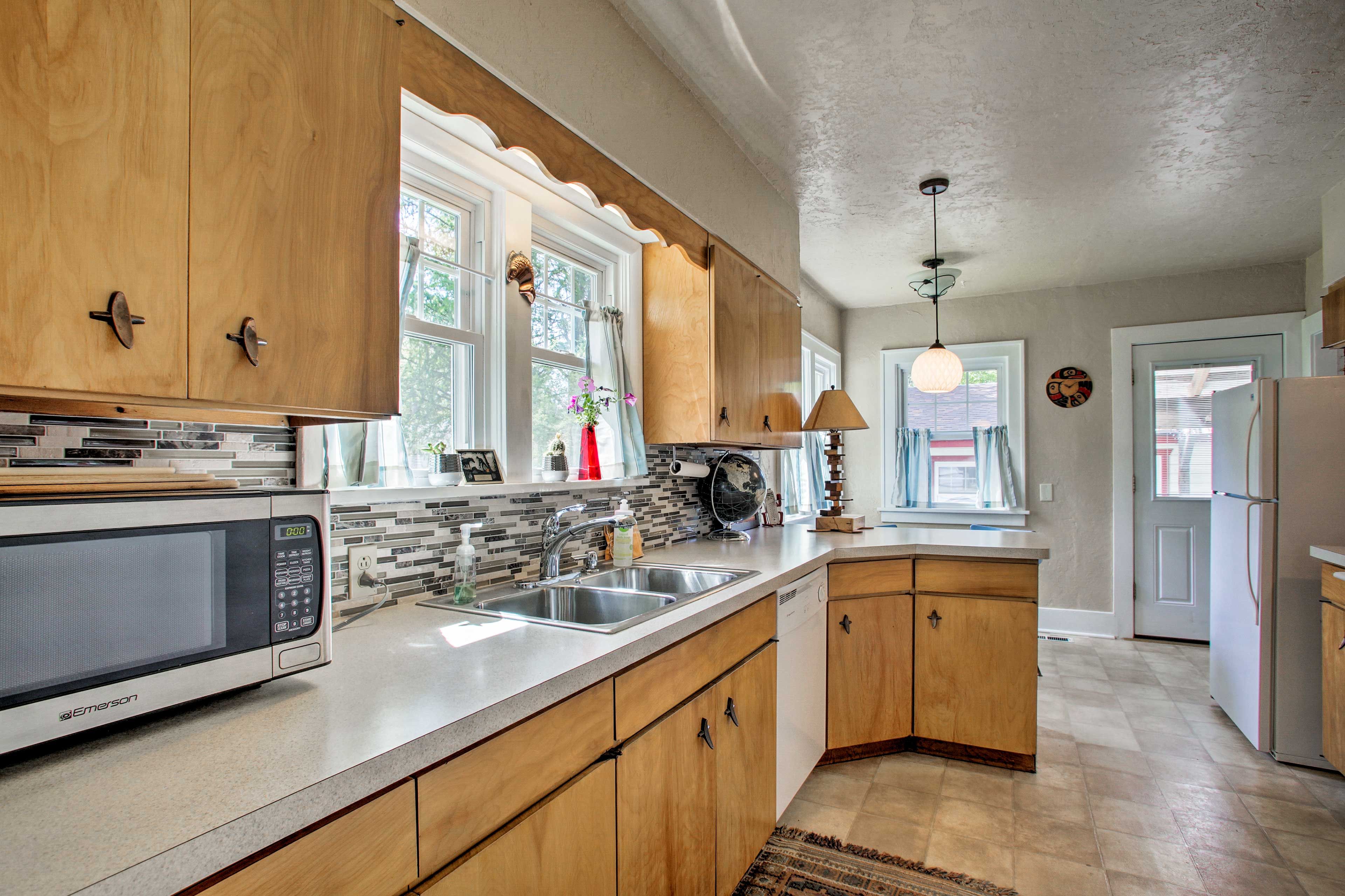 Step into the fully equipped kitchen when your stomach starts rumbling.