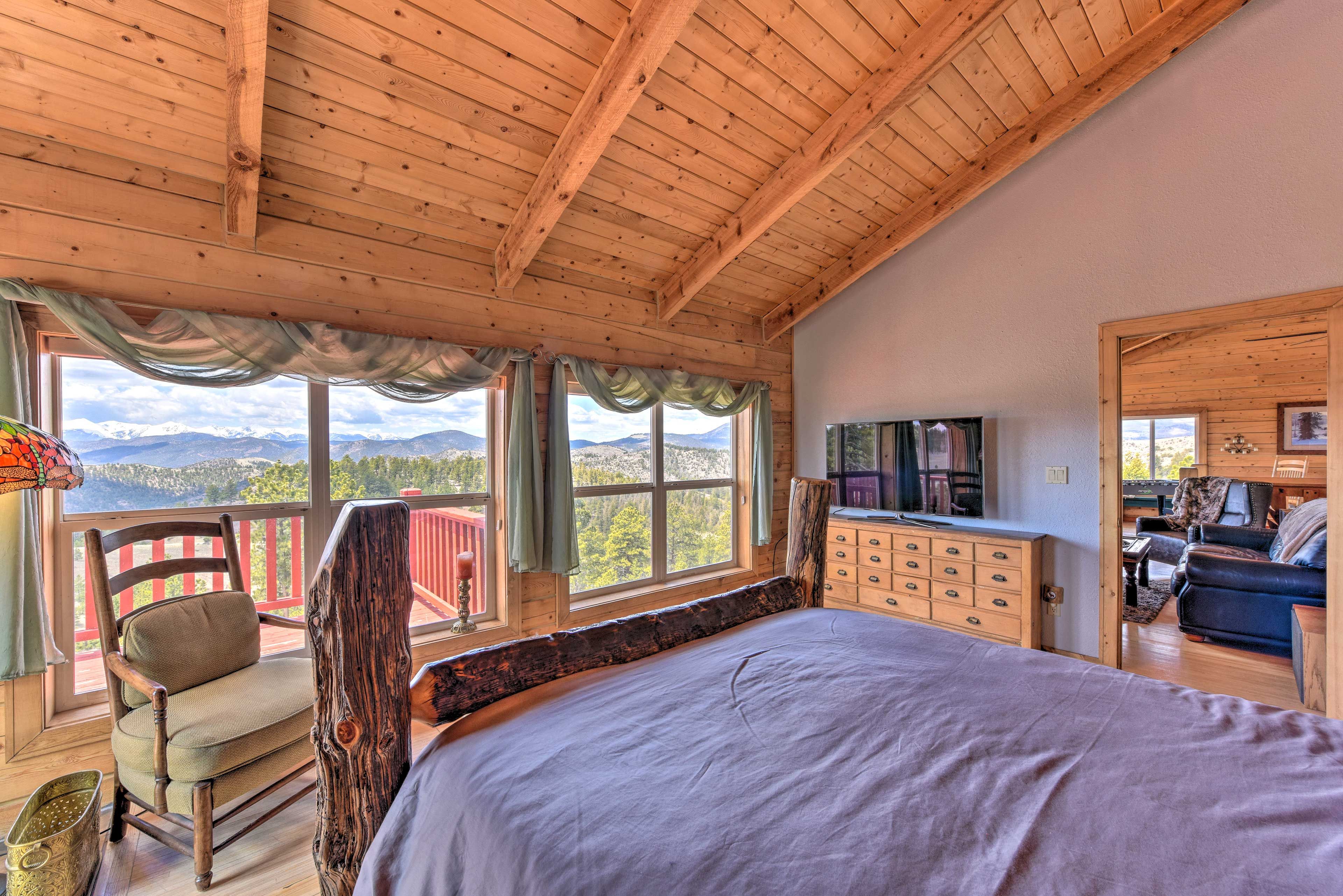 Lay in the queen bed as you marvel at views right outside the window.