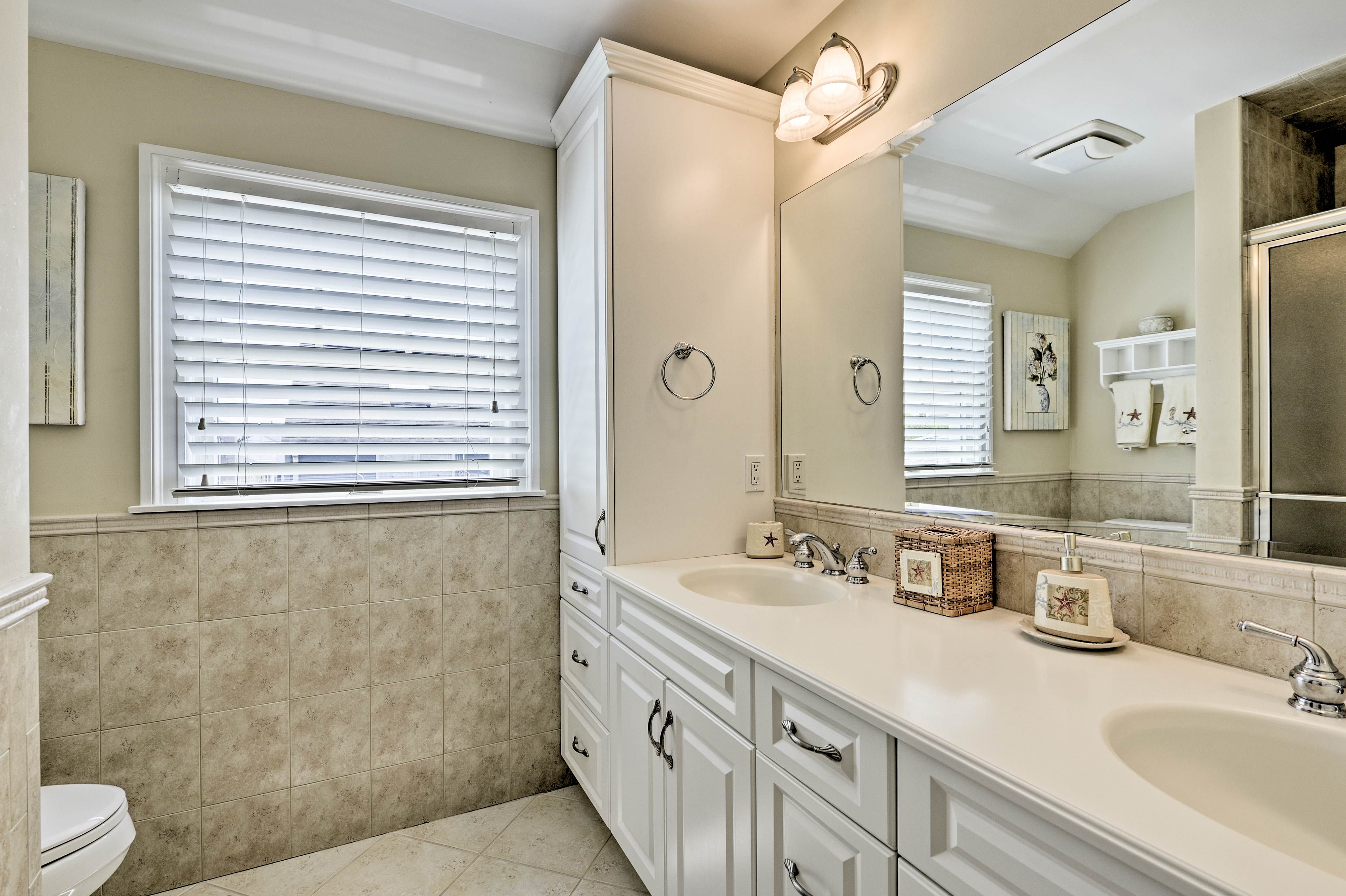 Full Bathroom
