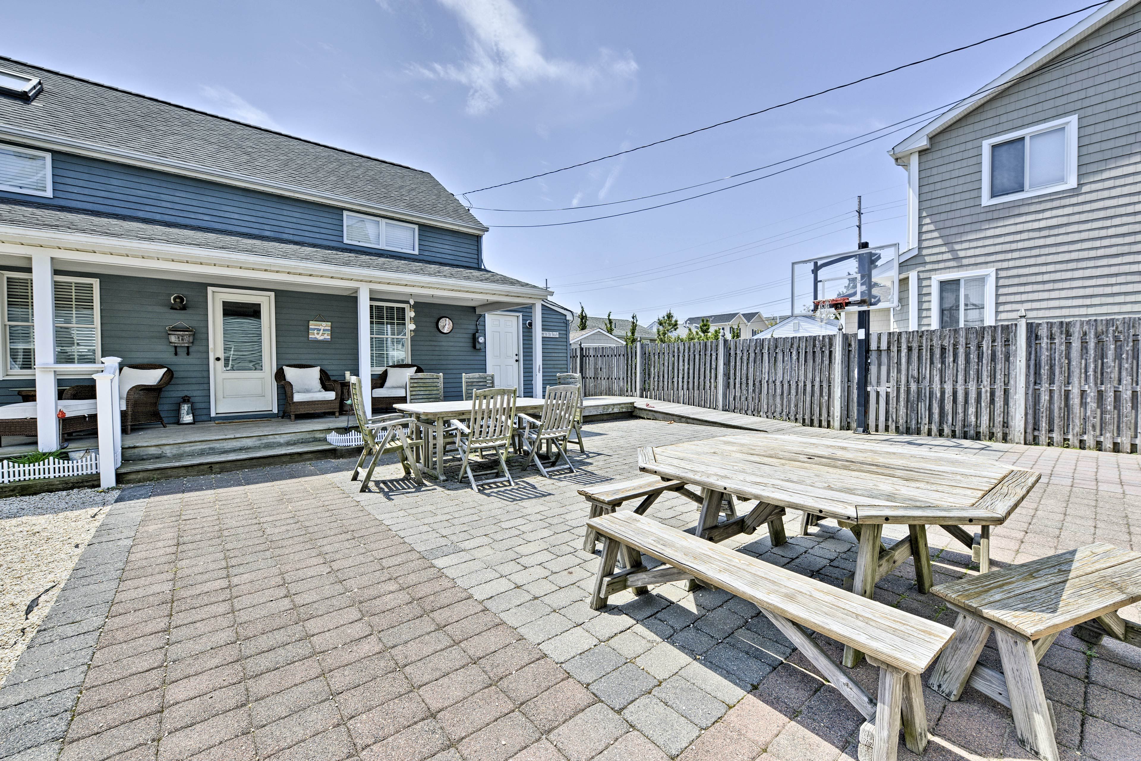 Patio | Outdoor Dining