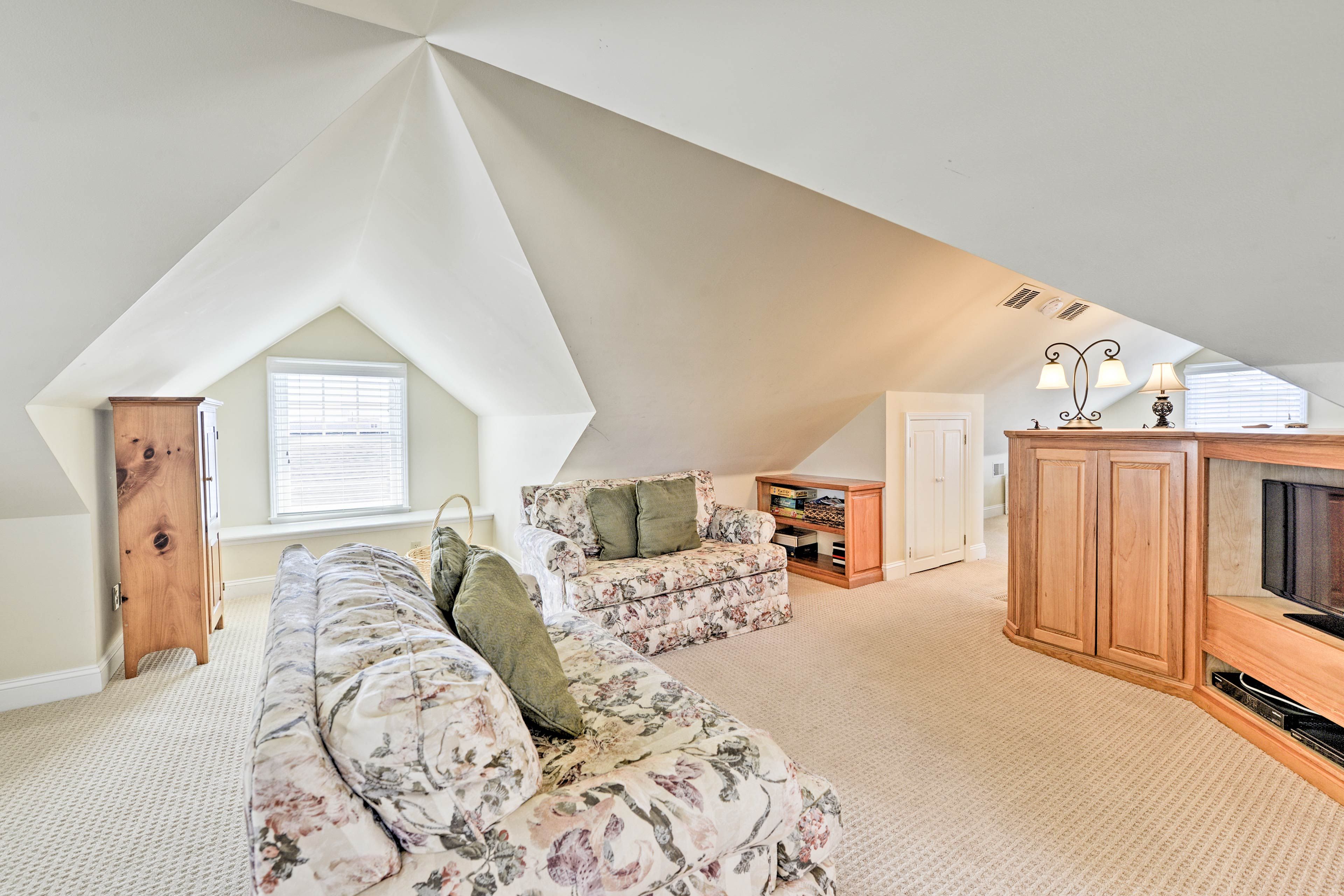 TV Room | 2 Sleeper Sofas