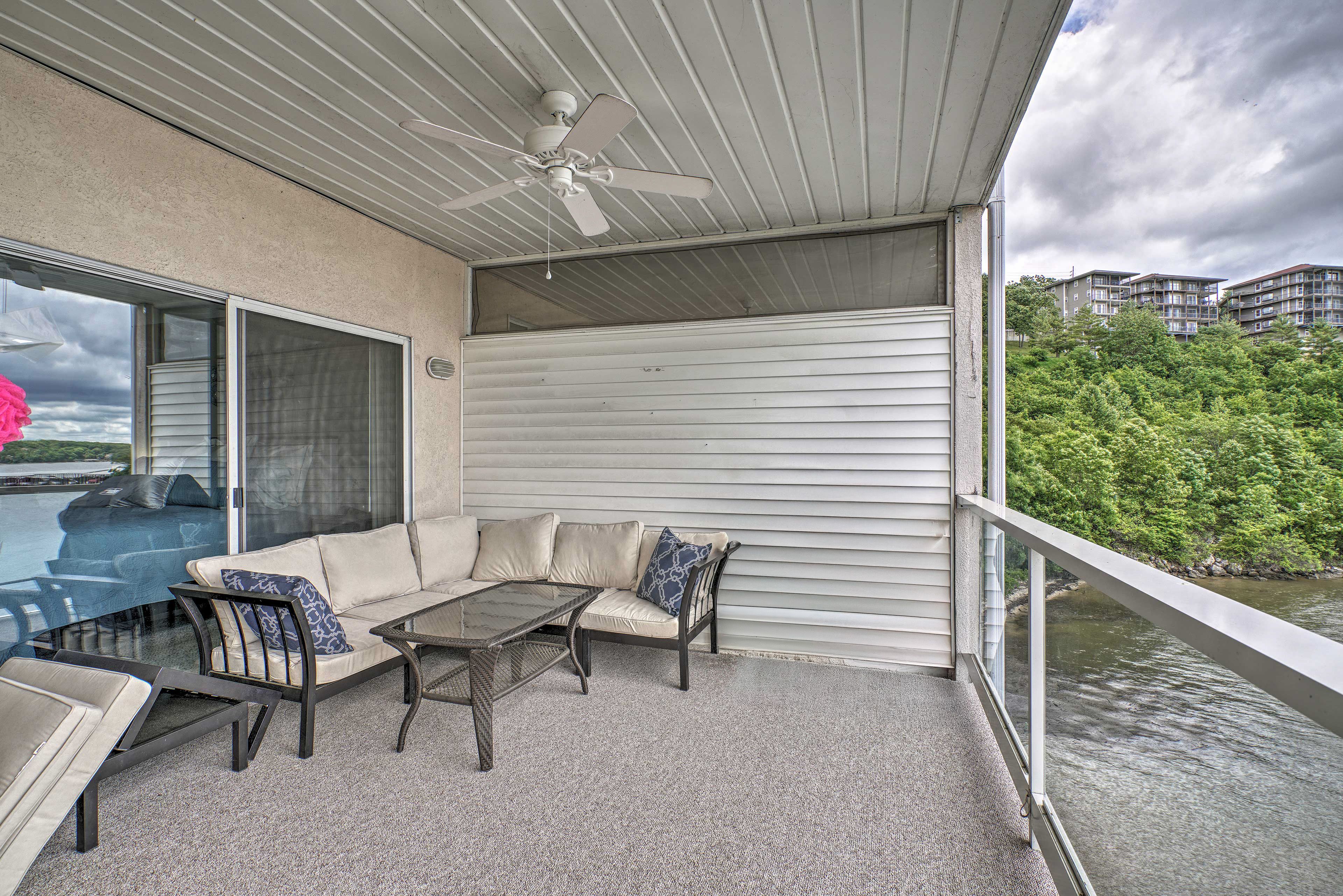 Covered Patio | Outdoor Seating
