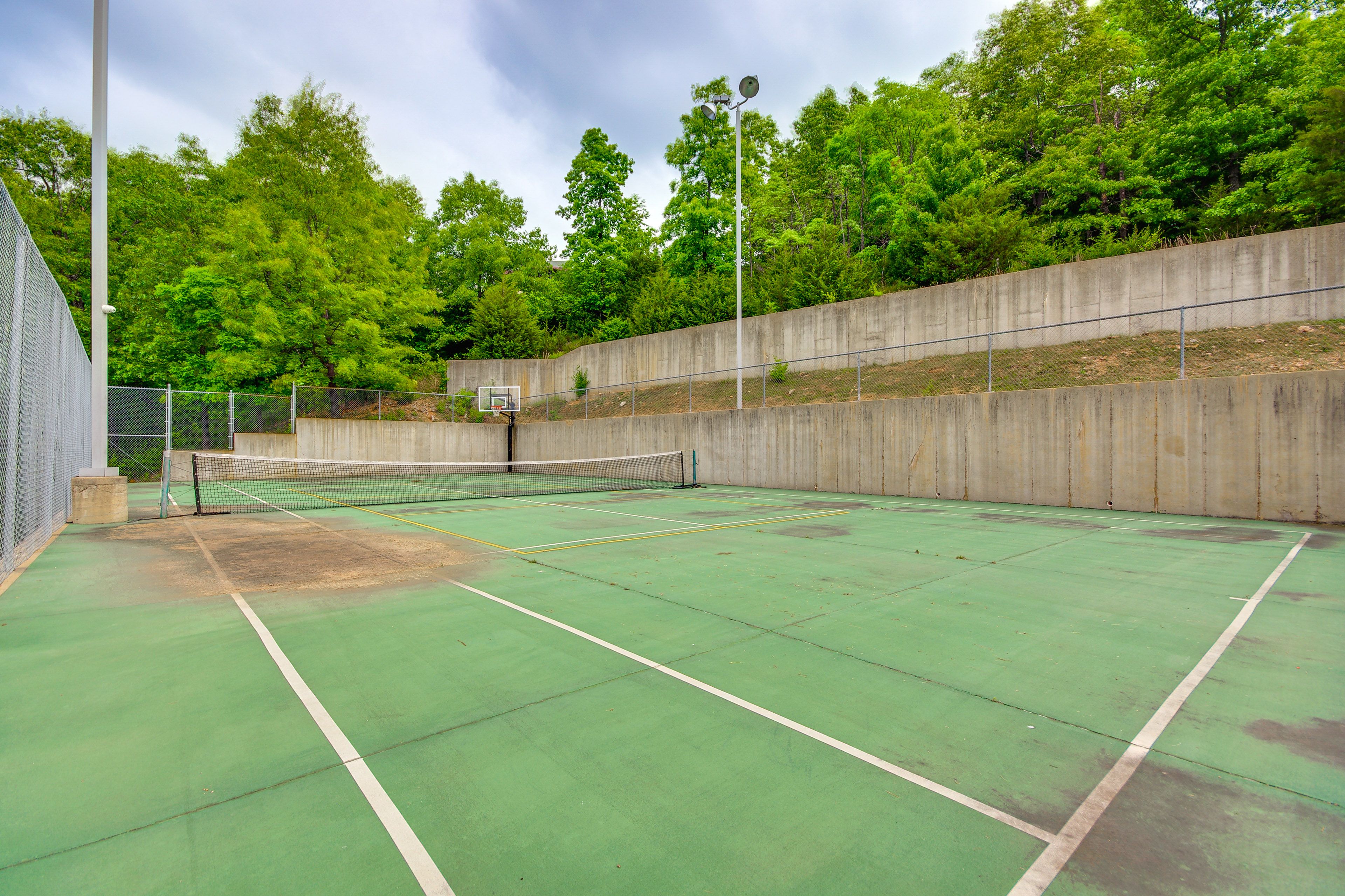 Tennis & Basketball Court