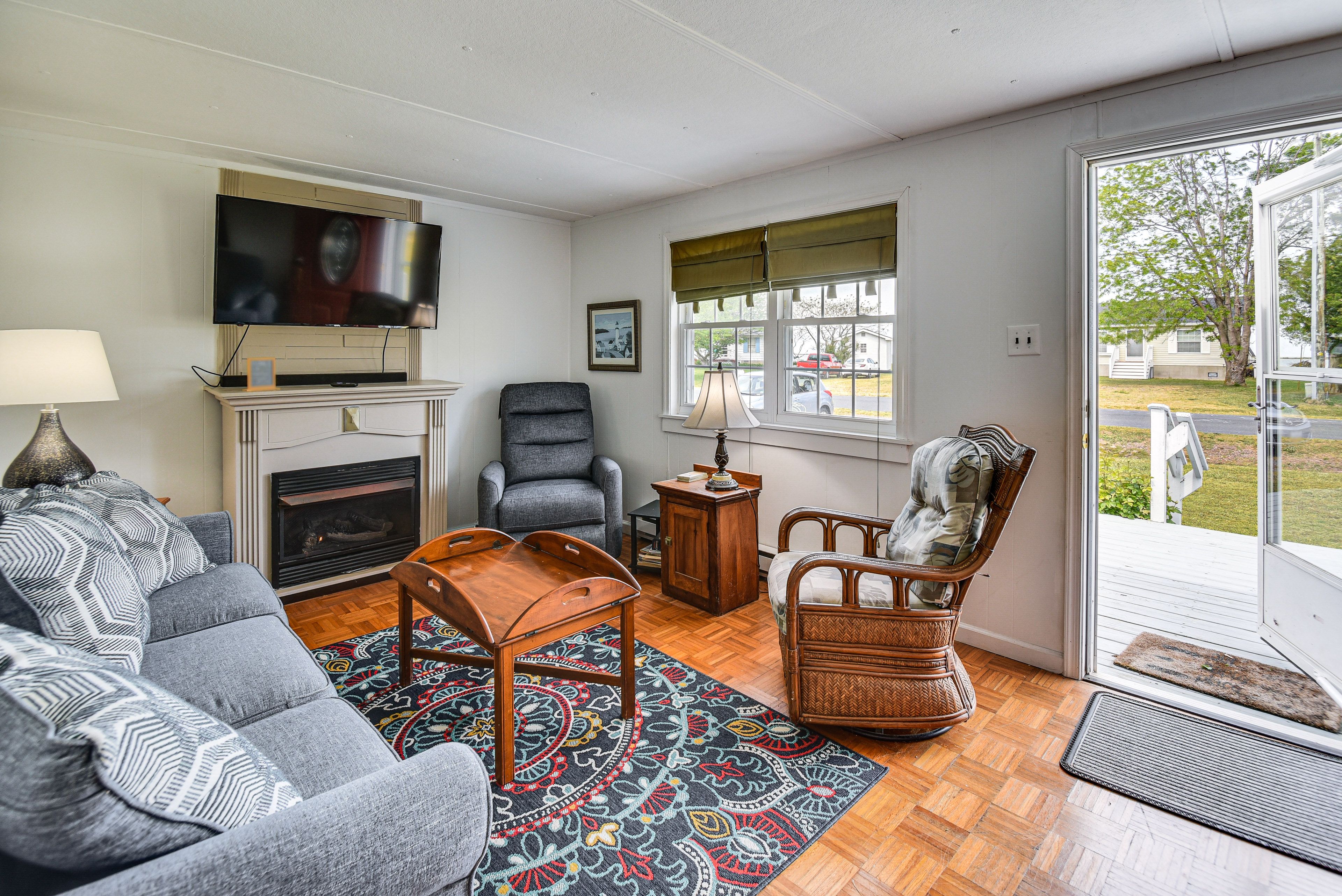 Painter Vacation Rental | 3BR | 2BA | 1,600 Sq Ft | Stairs Required