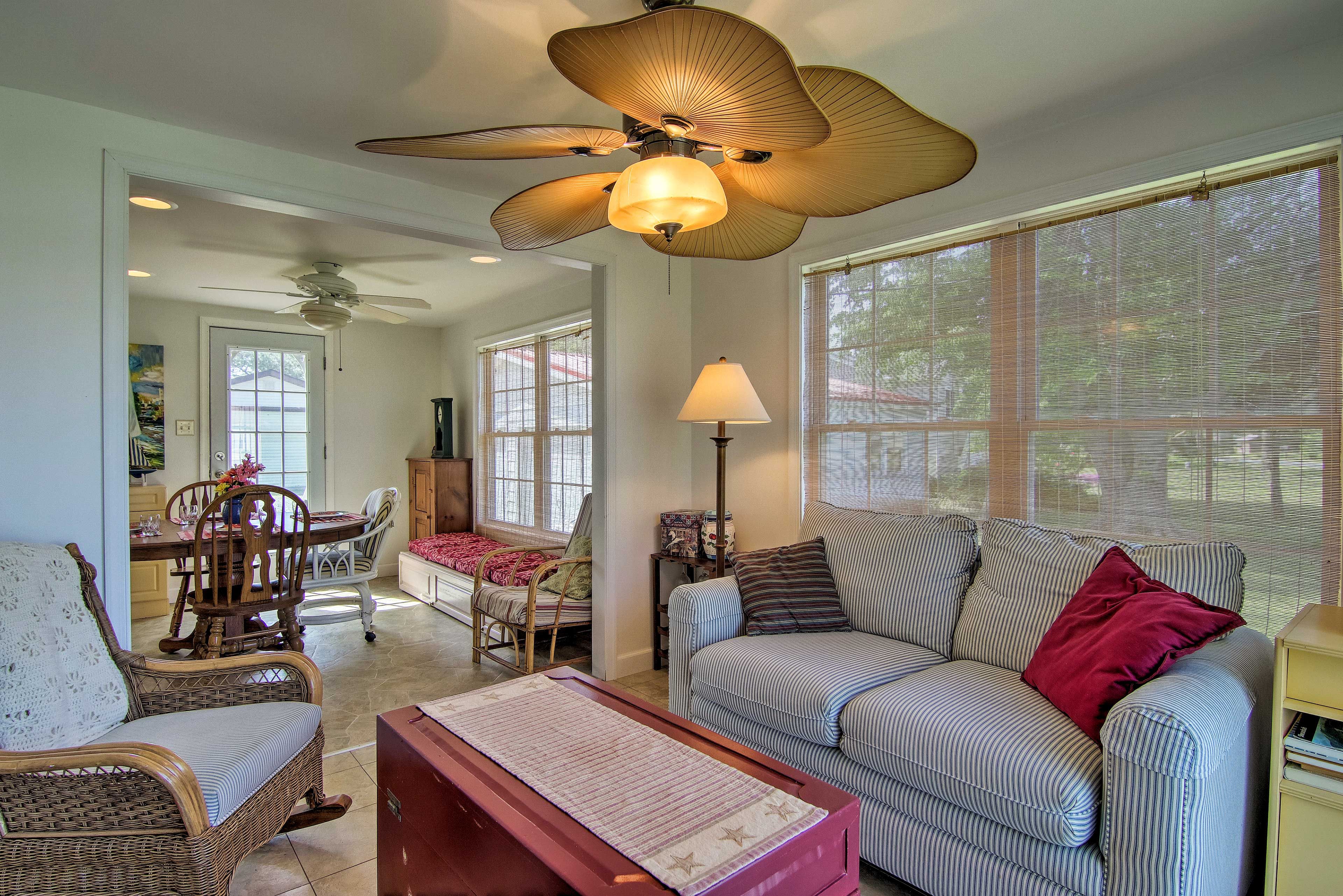 Painter Vacation Rental | 3BR | 1.5BA | 1,600 Sq Ft | Stairs Required