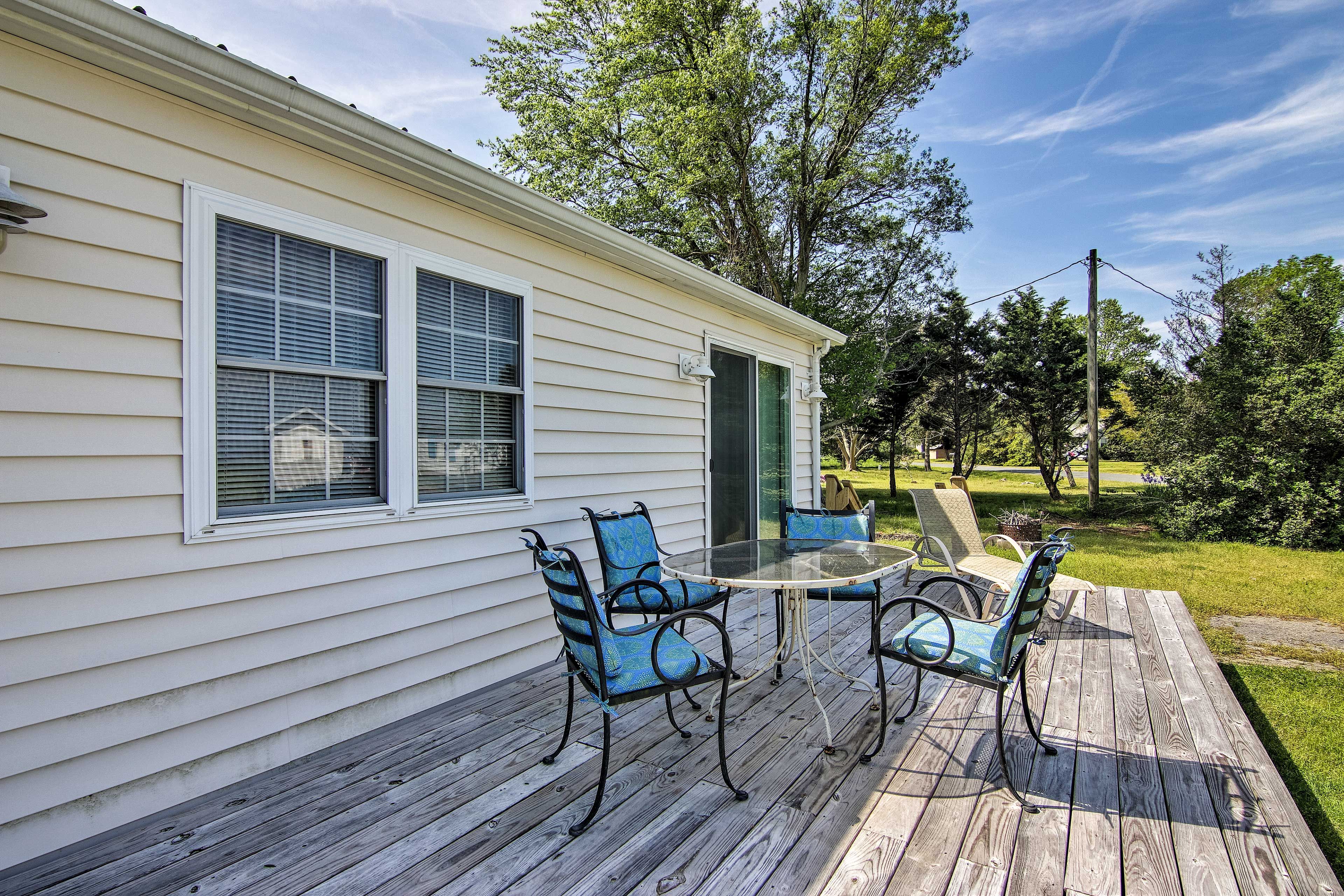 Furnished Deck