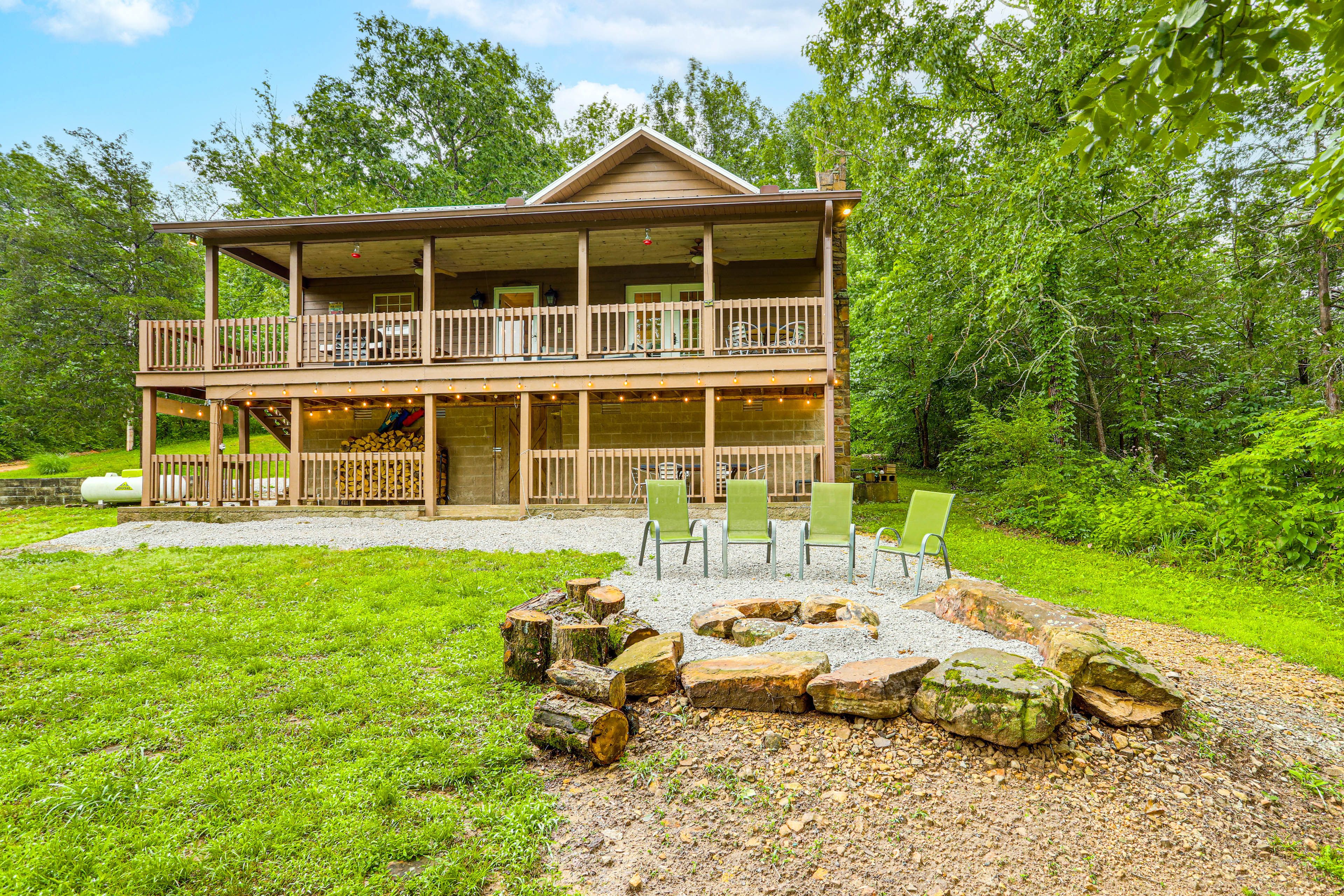 Mountain View Vacation Rental | 3BR | 2BA | 1,440 Sq Ft | Stairs Required