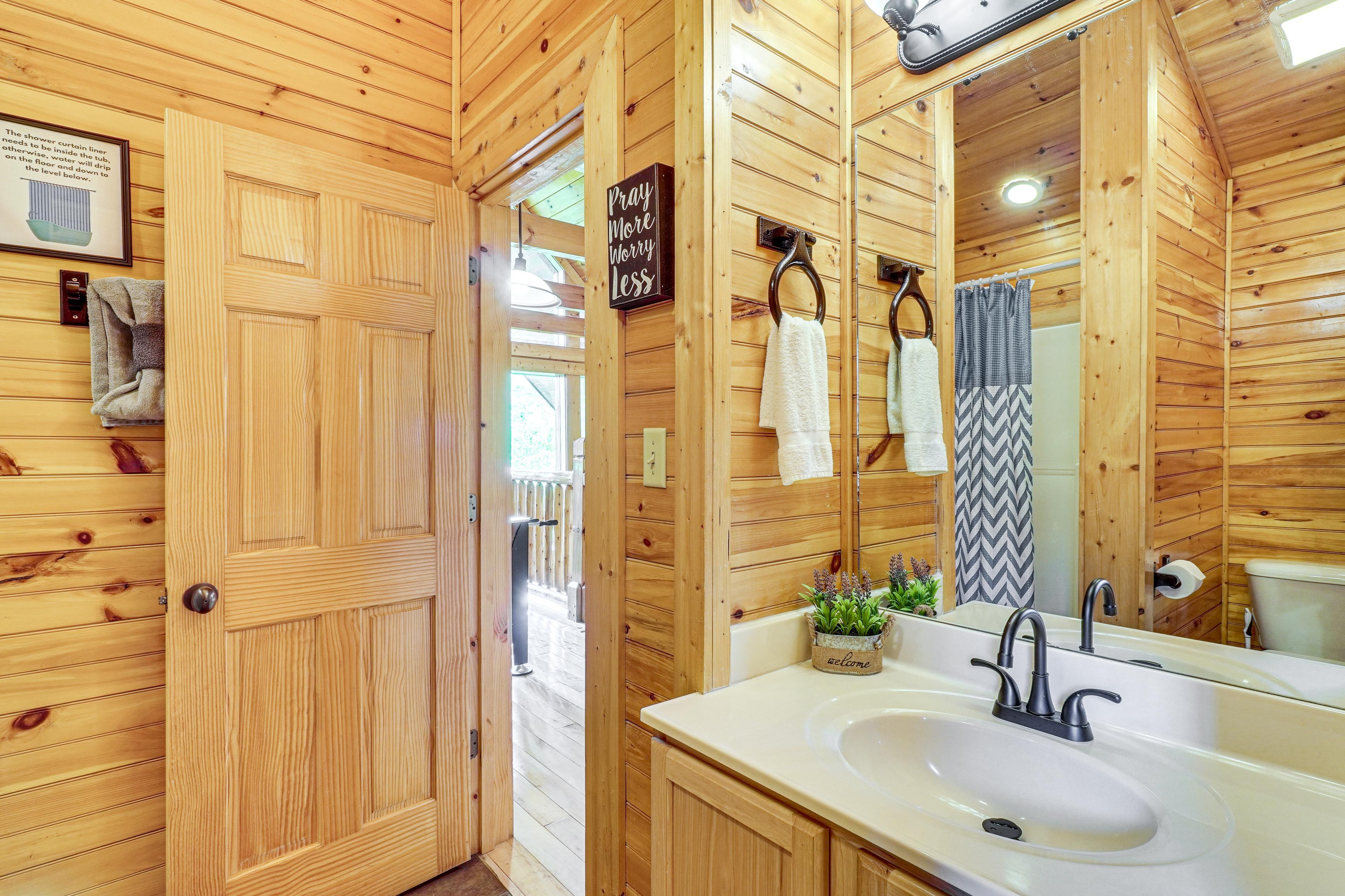 En-Suite Bathroom | Walk-In Shower