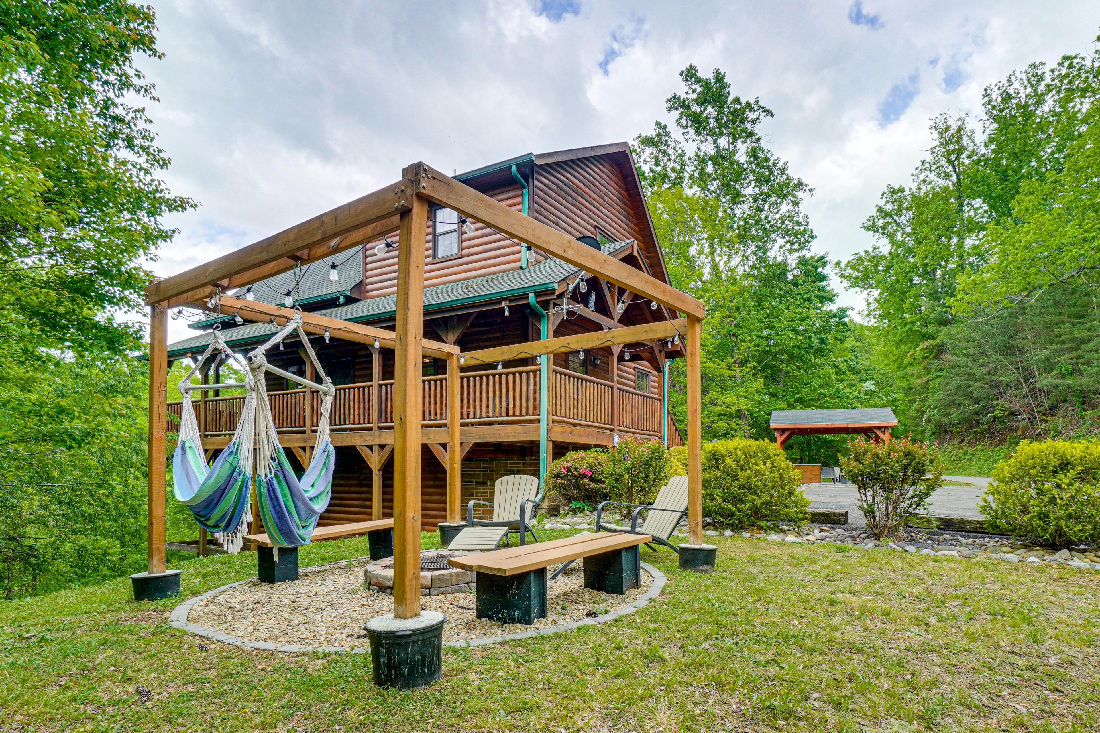 Wood-Burning Fire Pit w/ Seating | Swing Chairs