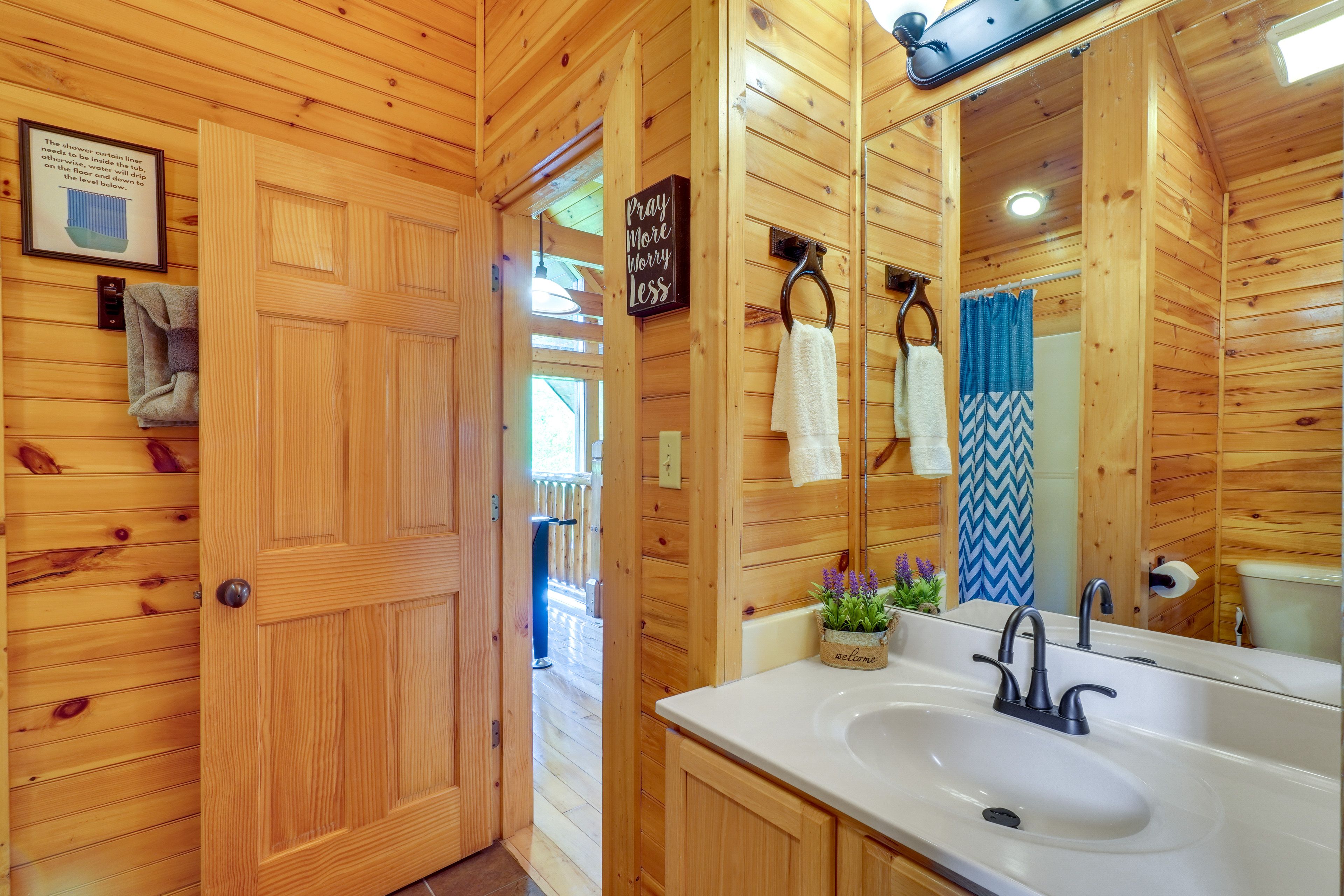 En-Suite Bathroom | Walk-In Shower