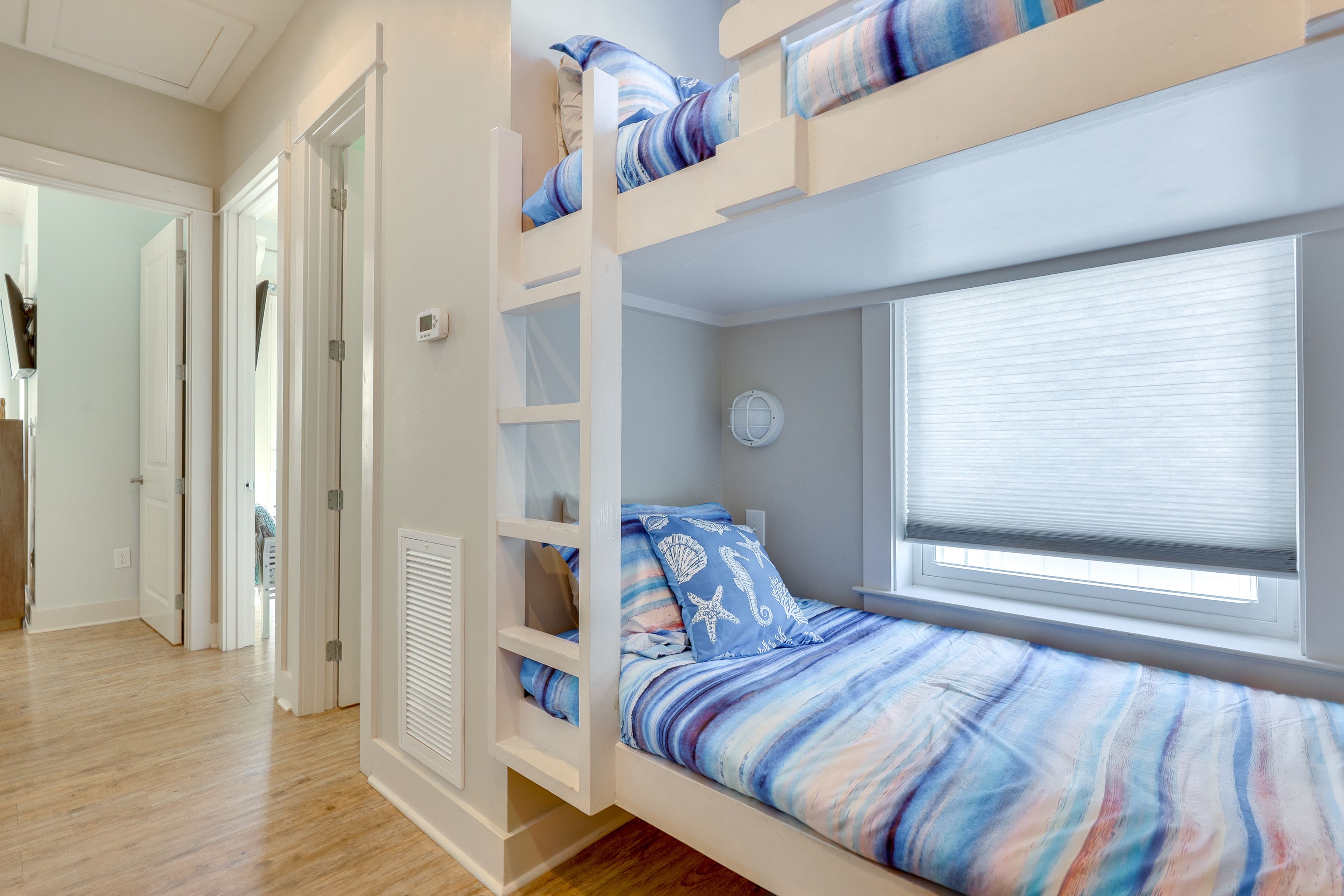 Hallway | Twin Bunk Bed | Twin Bed w/ Twin Trundle