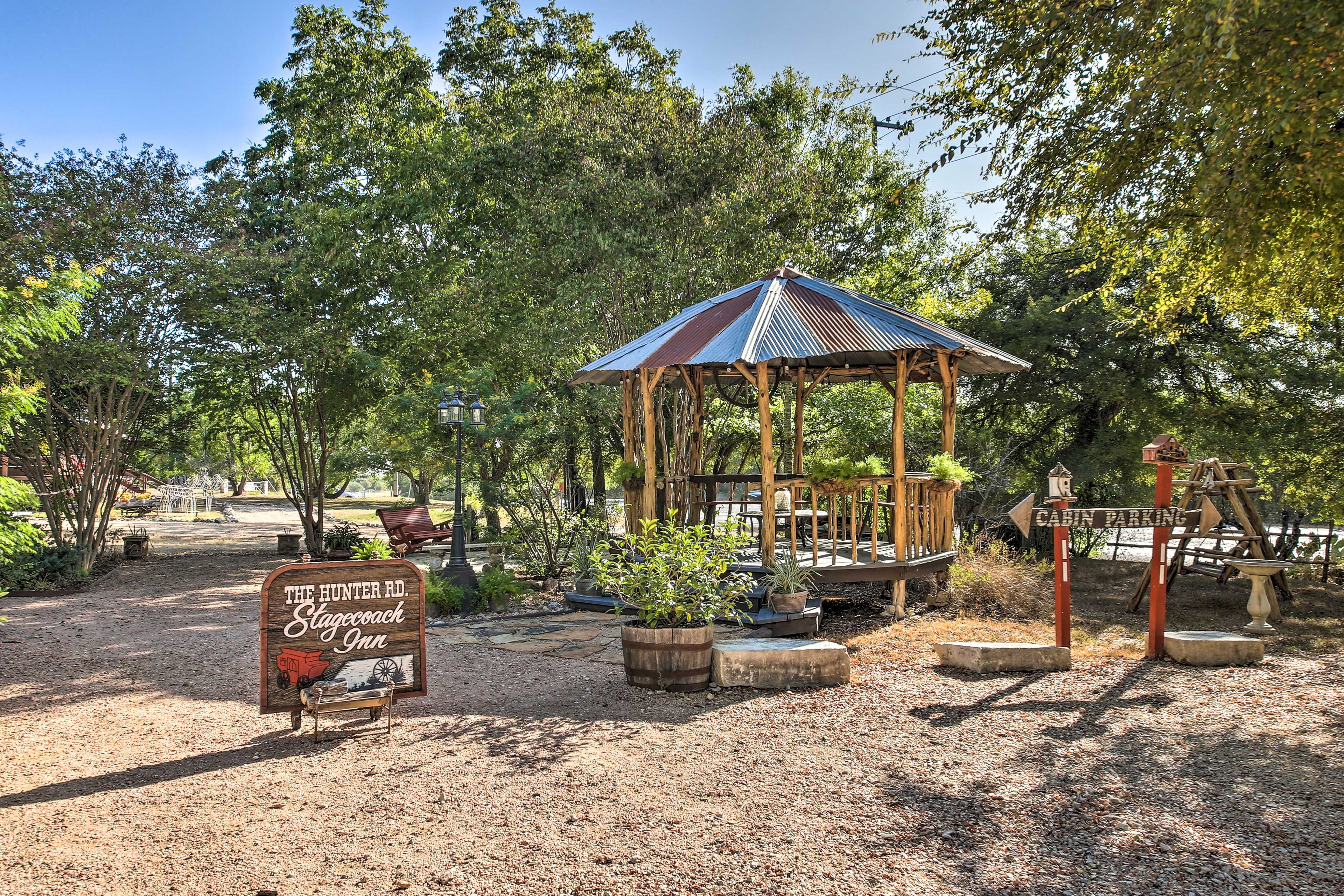 Stroll down to the Stagecoach Inn's Gazebo.