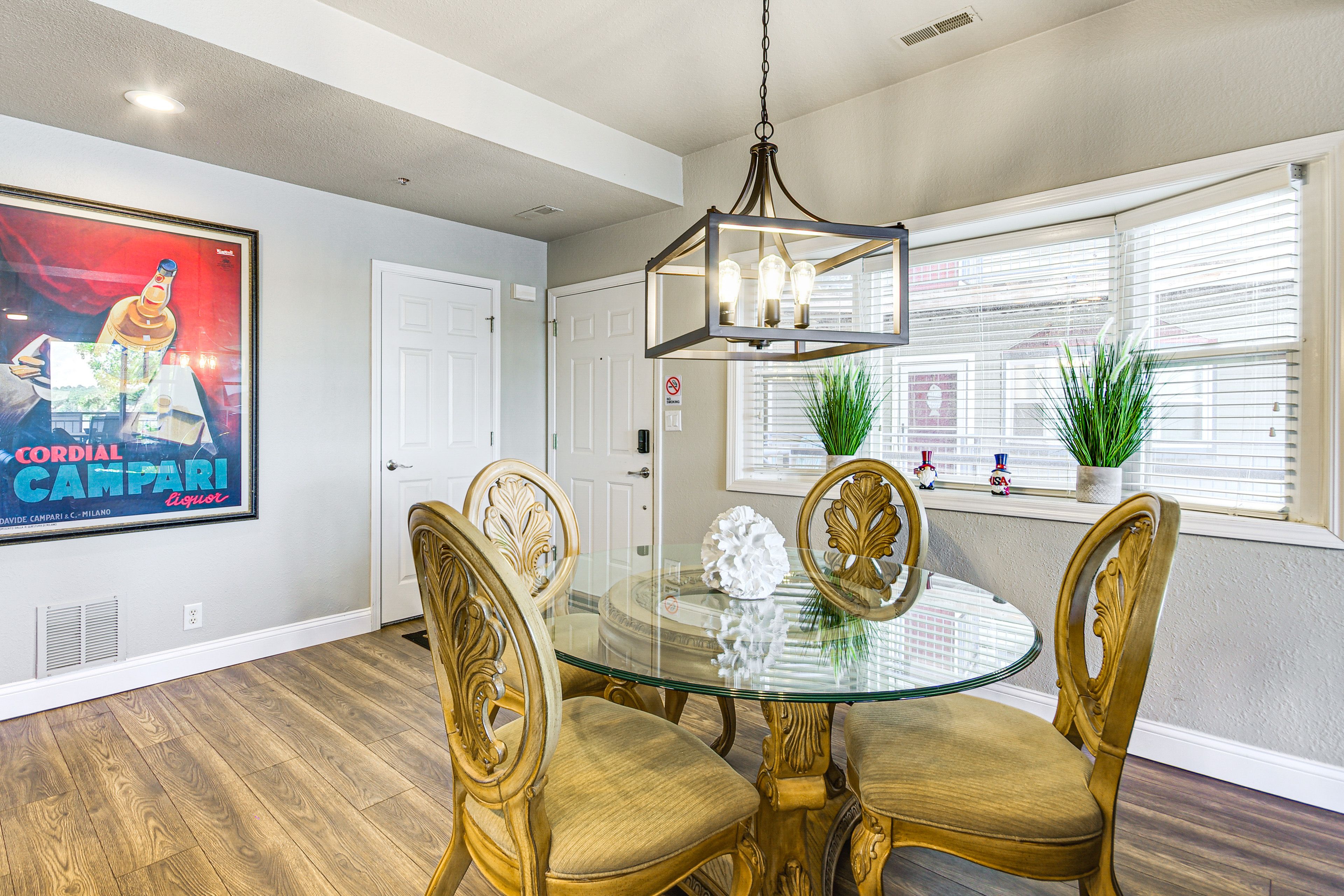 Dining Area | Dishware & Flatware