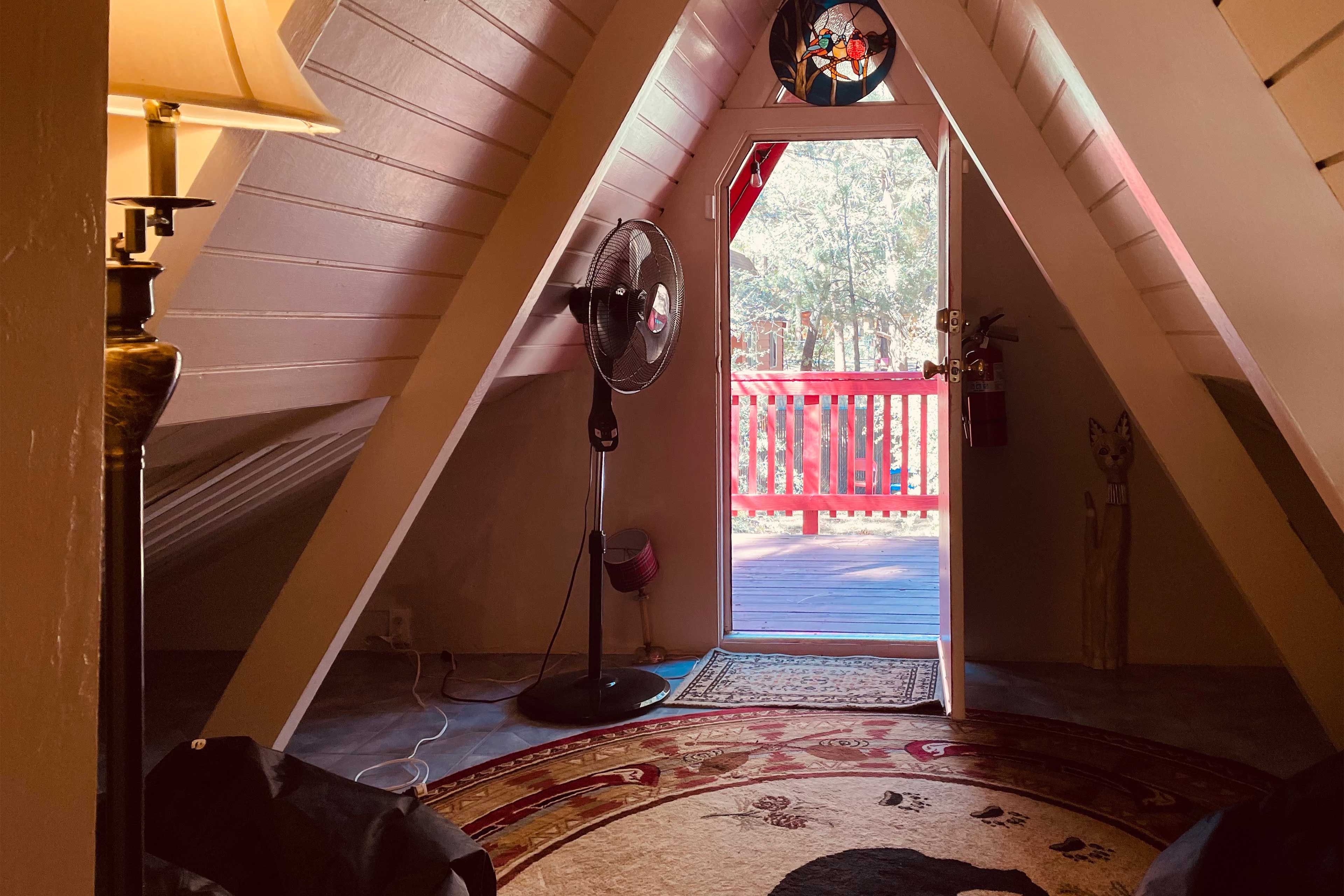 Loft | Private Outdoor Deck Access