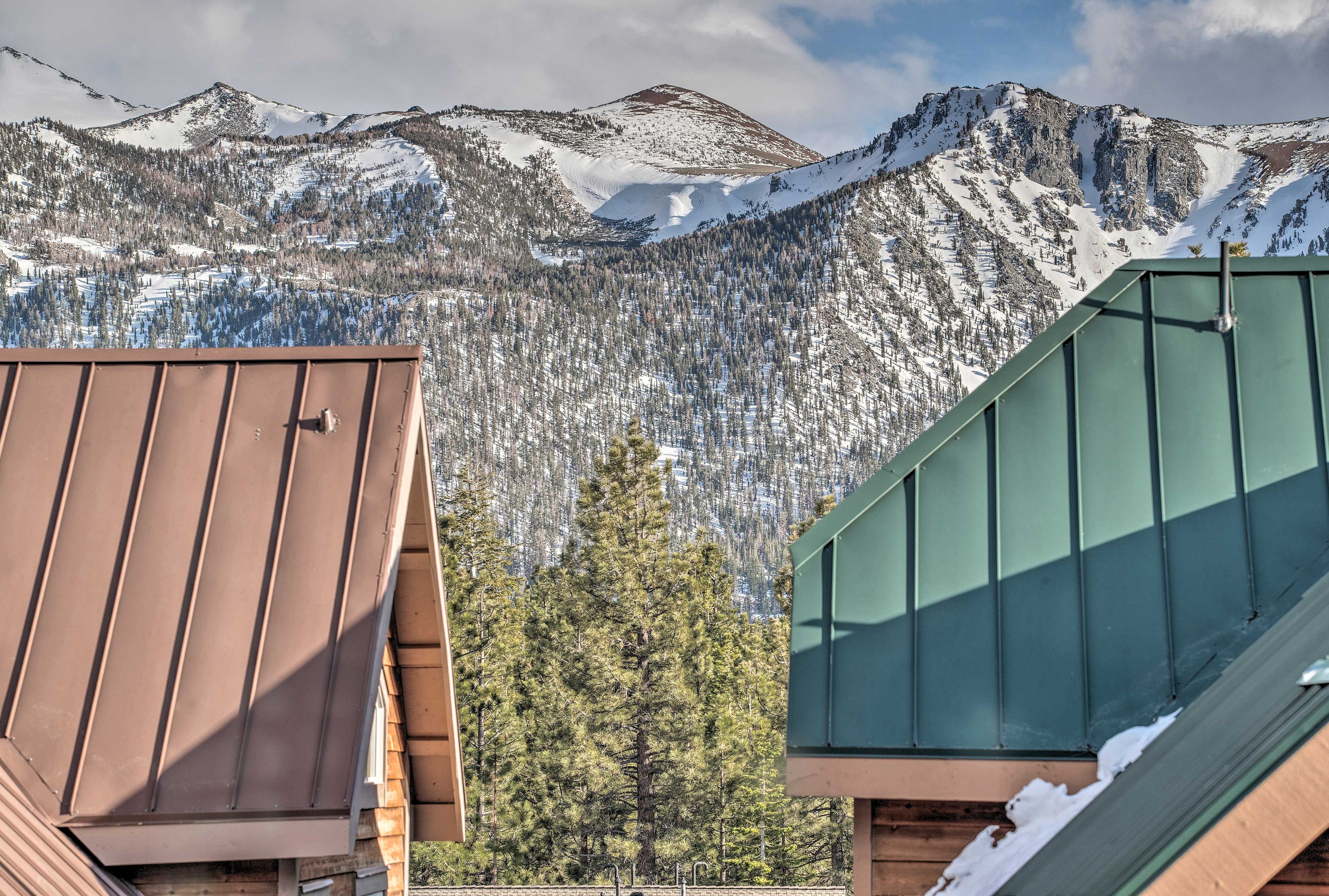 Enjoy stunning views of Mammoth Mountain or ski the slopes a short walk away!