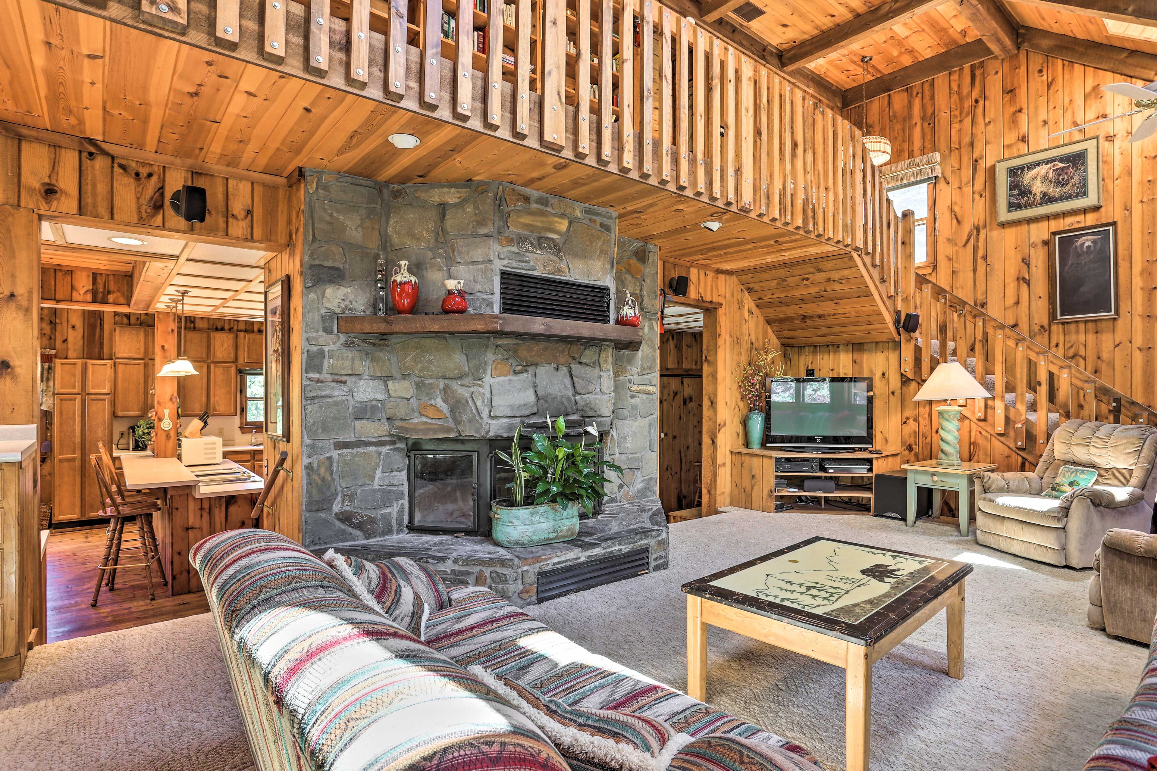 Living Room | Free WiFi