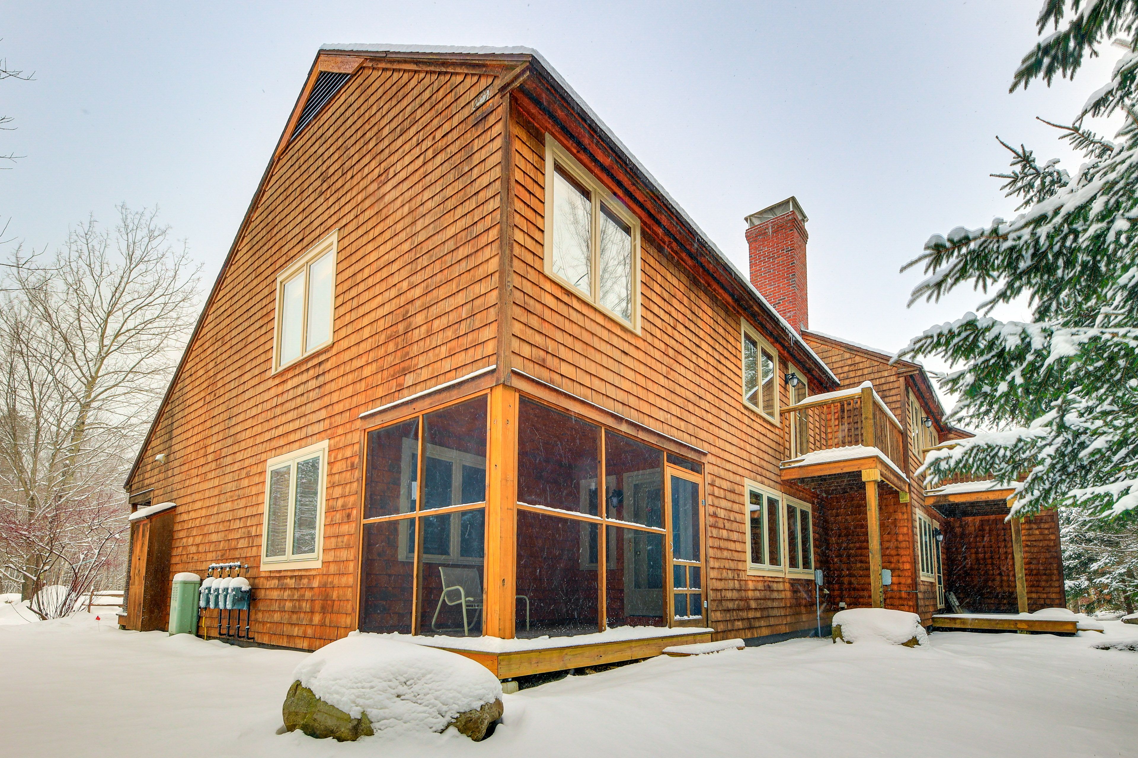 Exterior | 2-Story Townhome | Bedroom/Full Bathroom on 1st Floor
