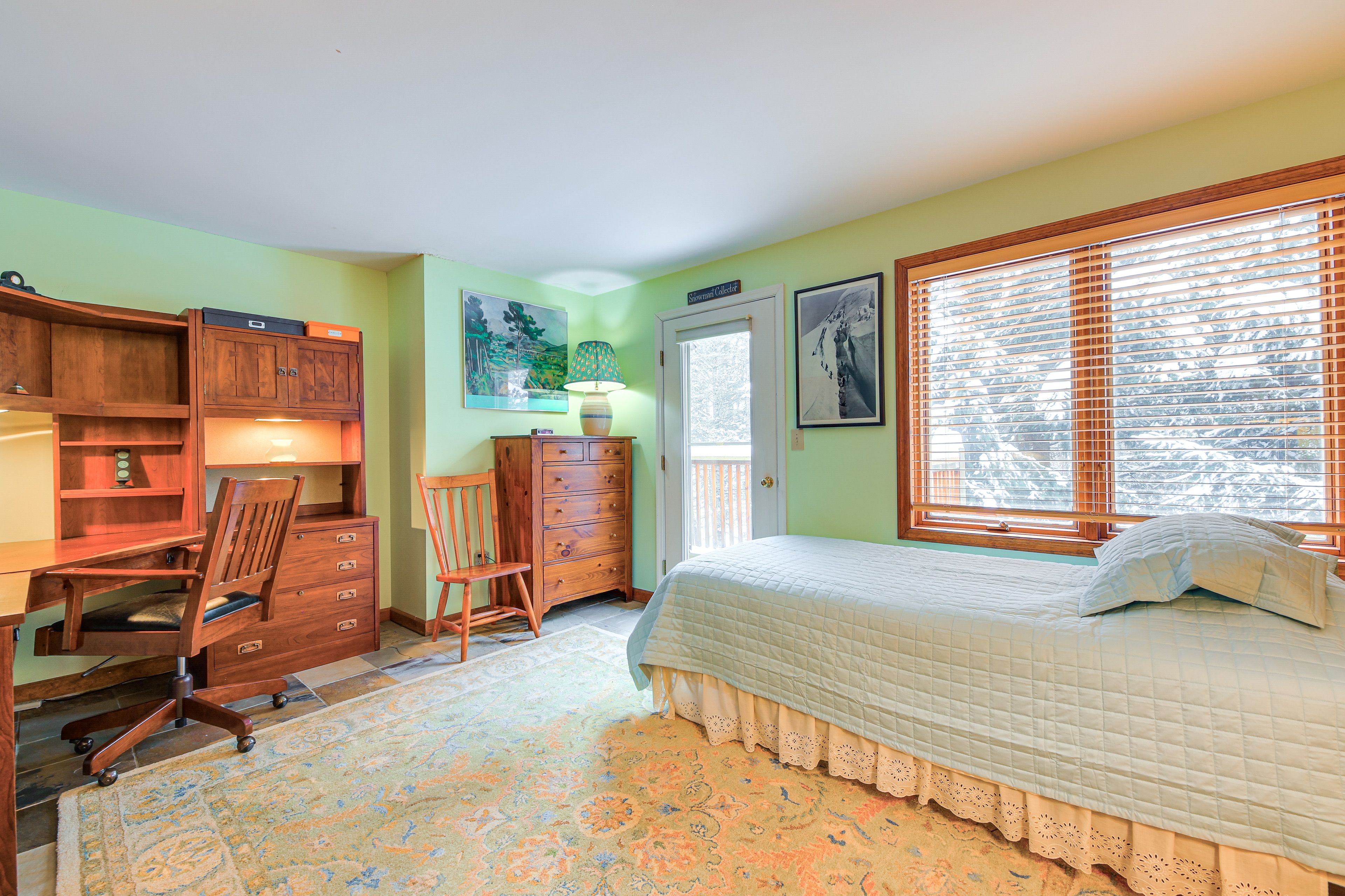 Bedroom 3 | Twin Bed | 2nd Floor | Balcony