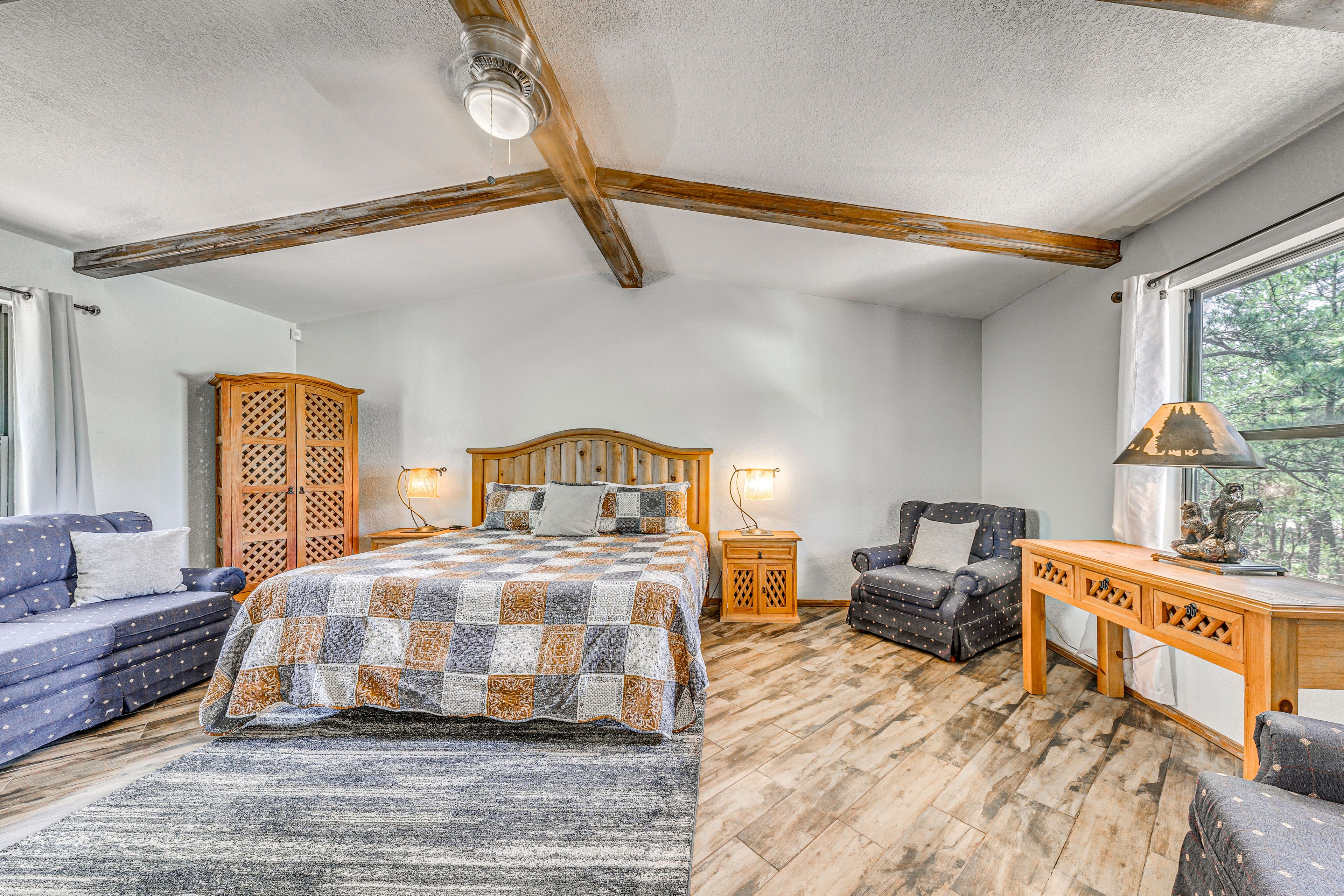 Bedroom 3 | King Bed