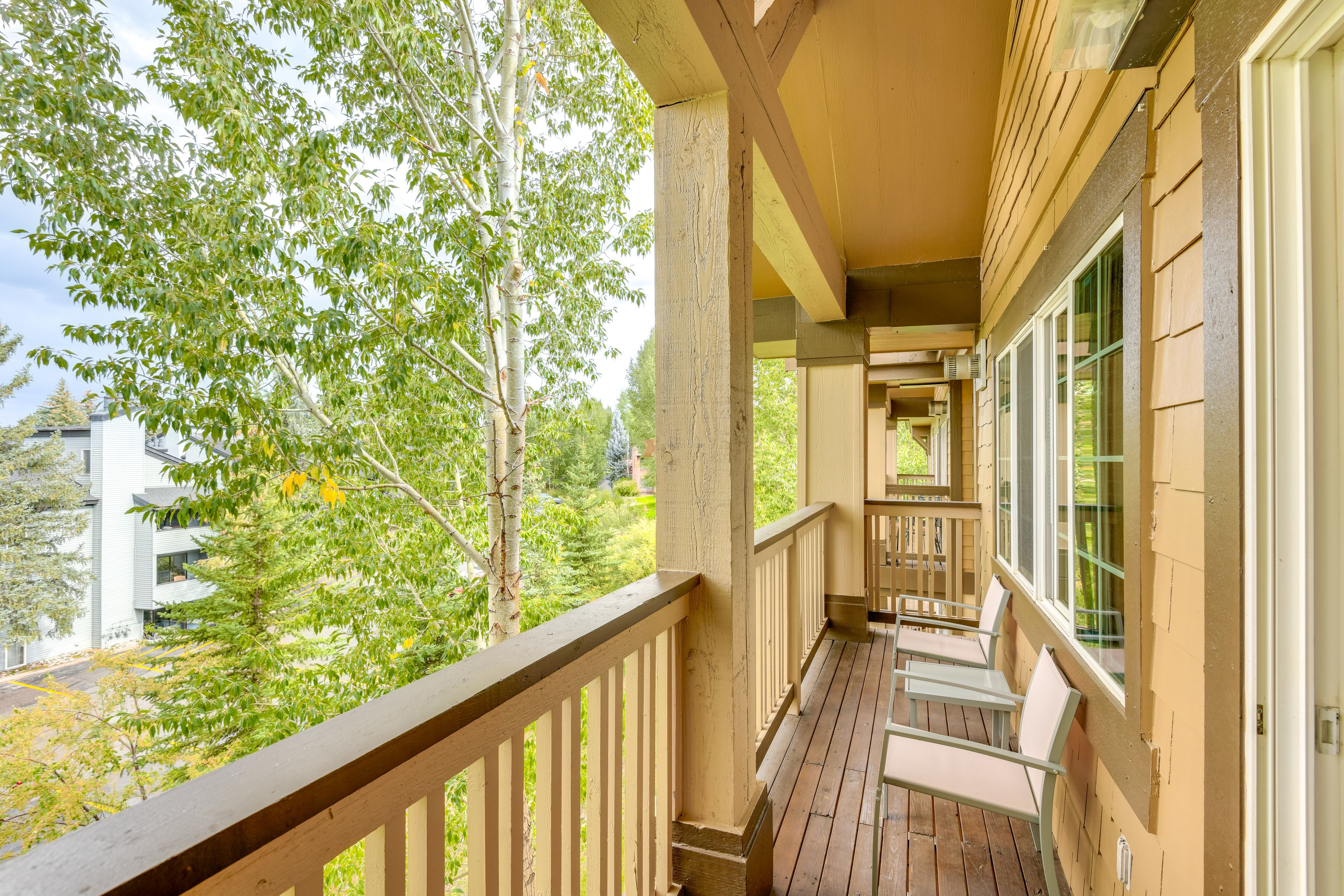 Furnished Deck