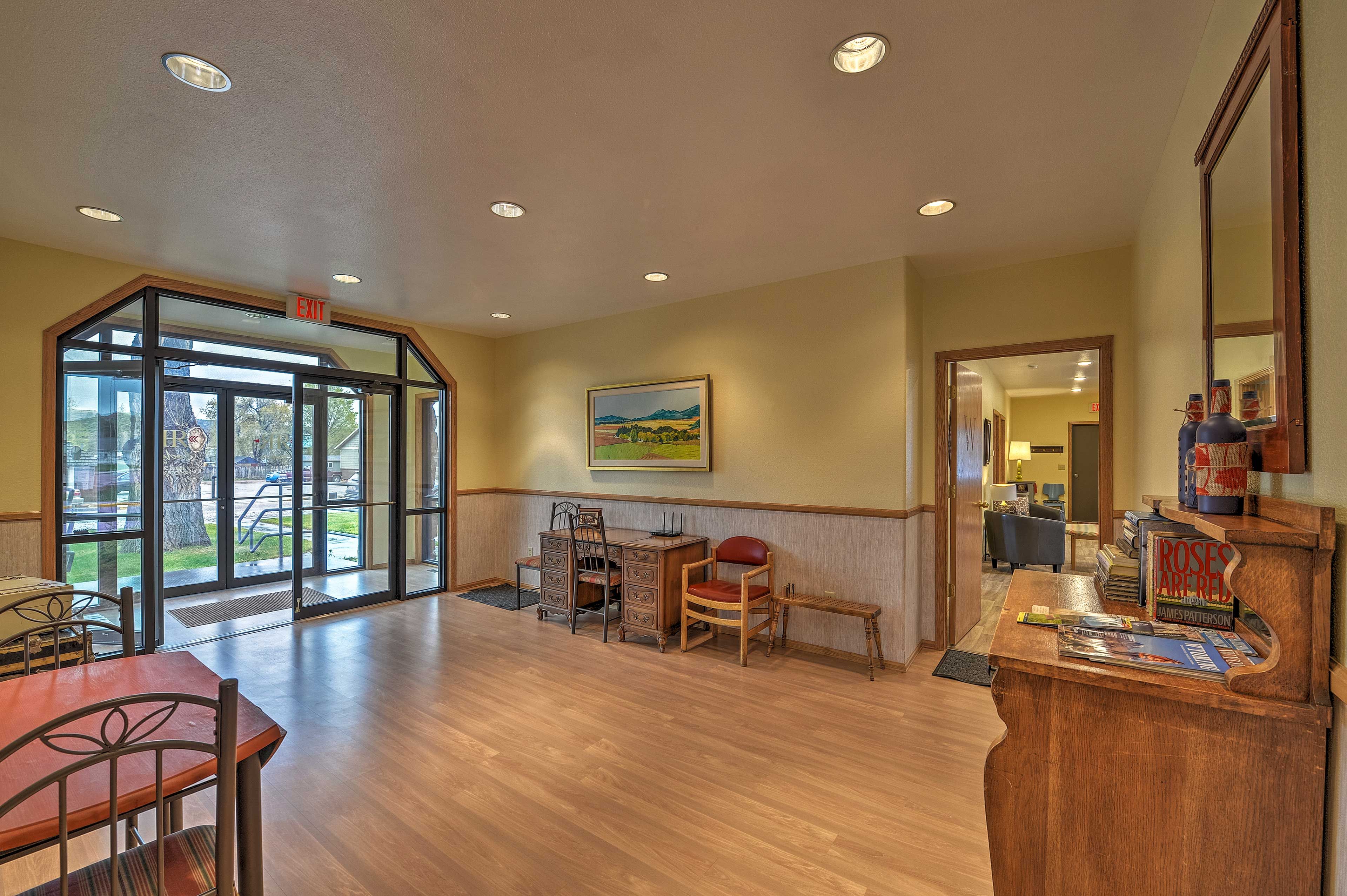 A shared entryway leads to this west side unit.
