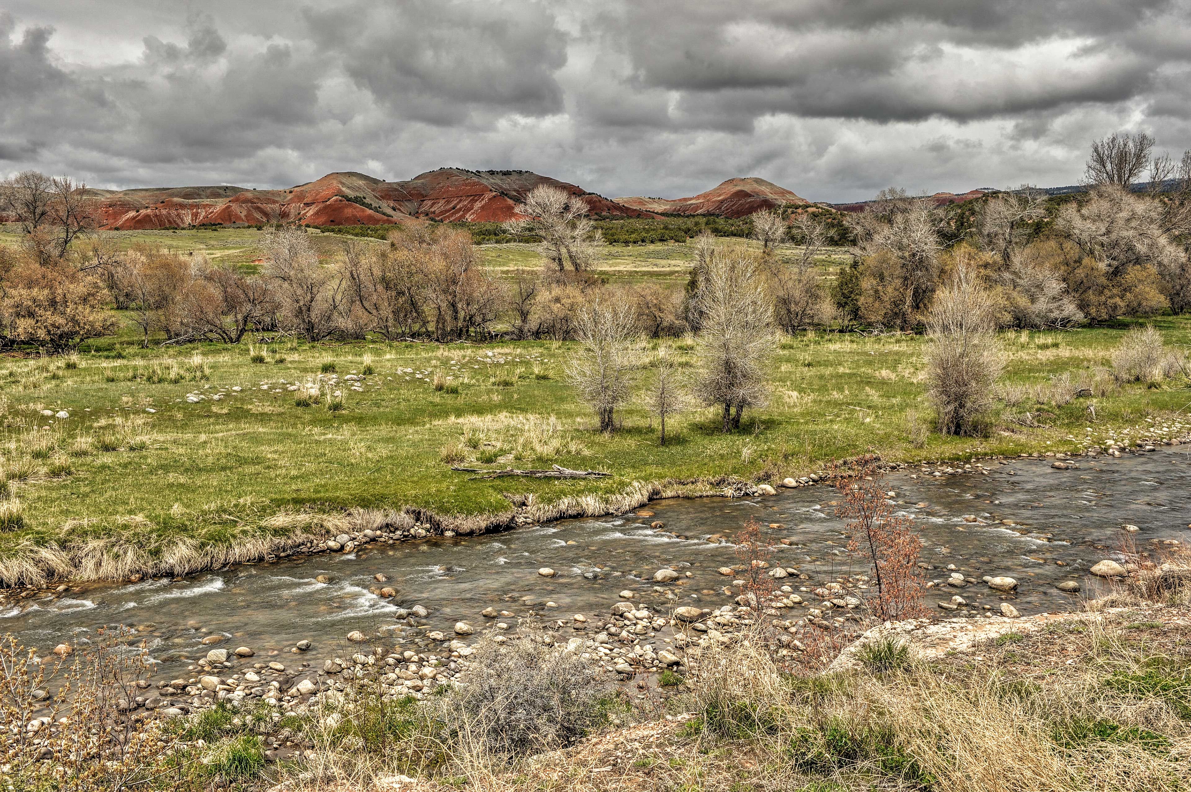 Bask in beautiful red-rock views of the Bighorn Mountains.