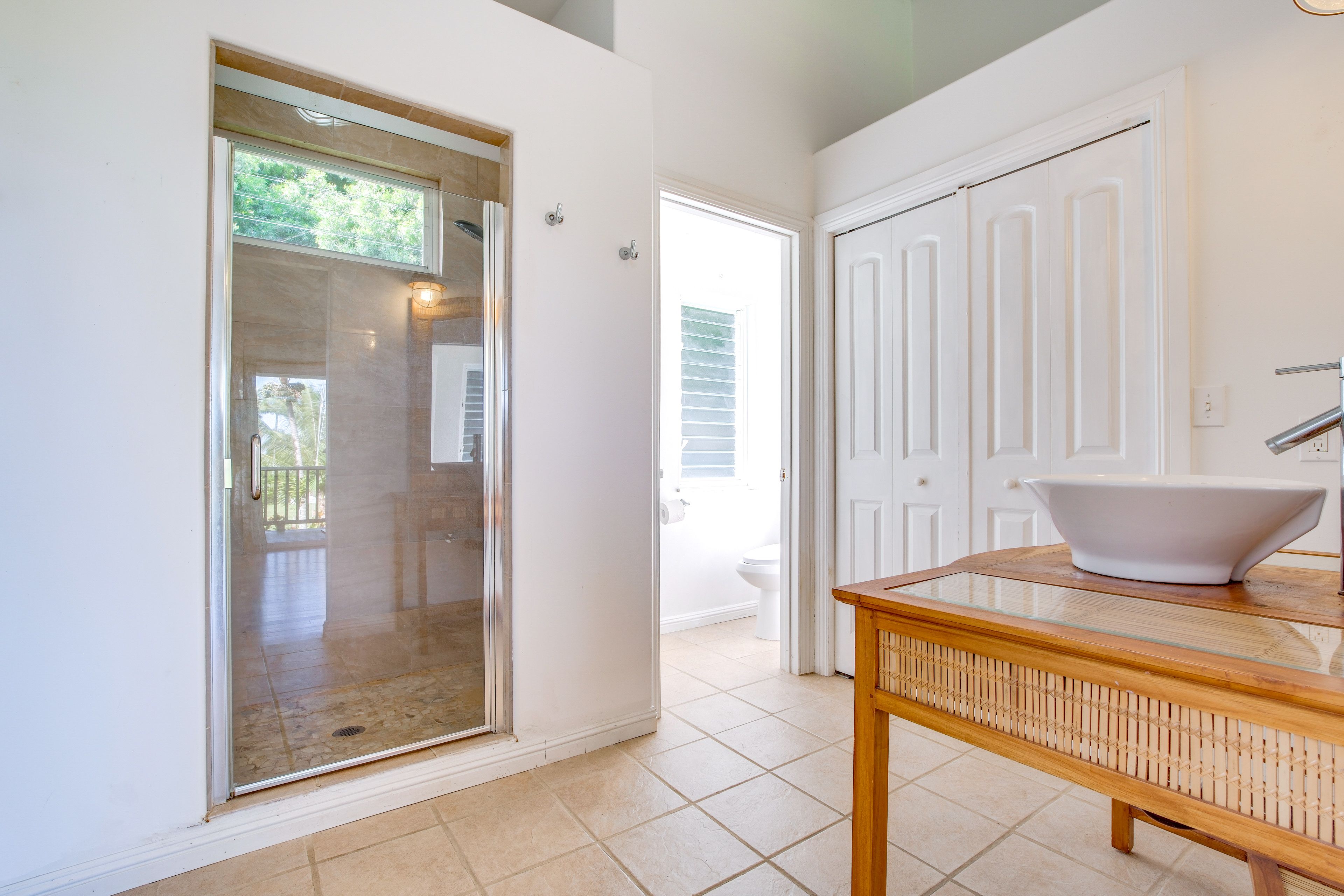 Additional Full Bathroom | Complimentary Toiletries | Hair Dryer
