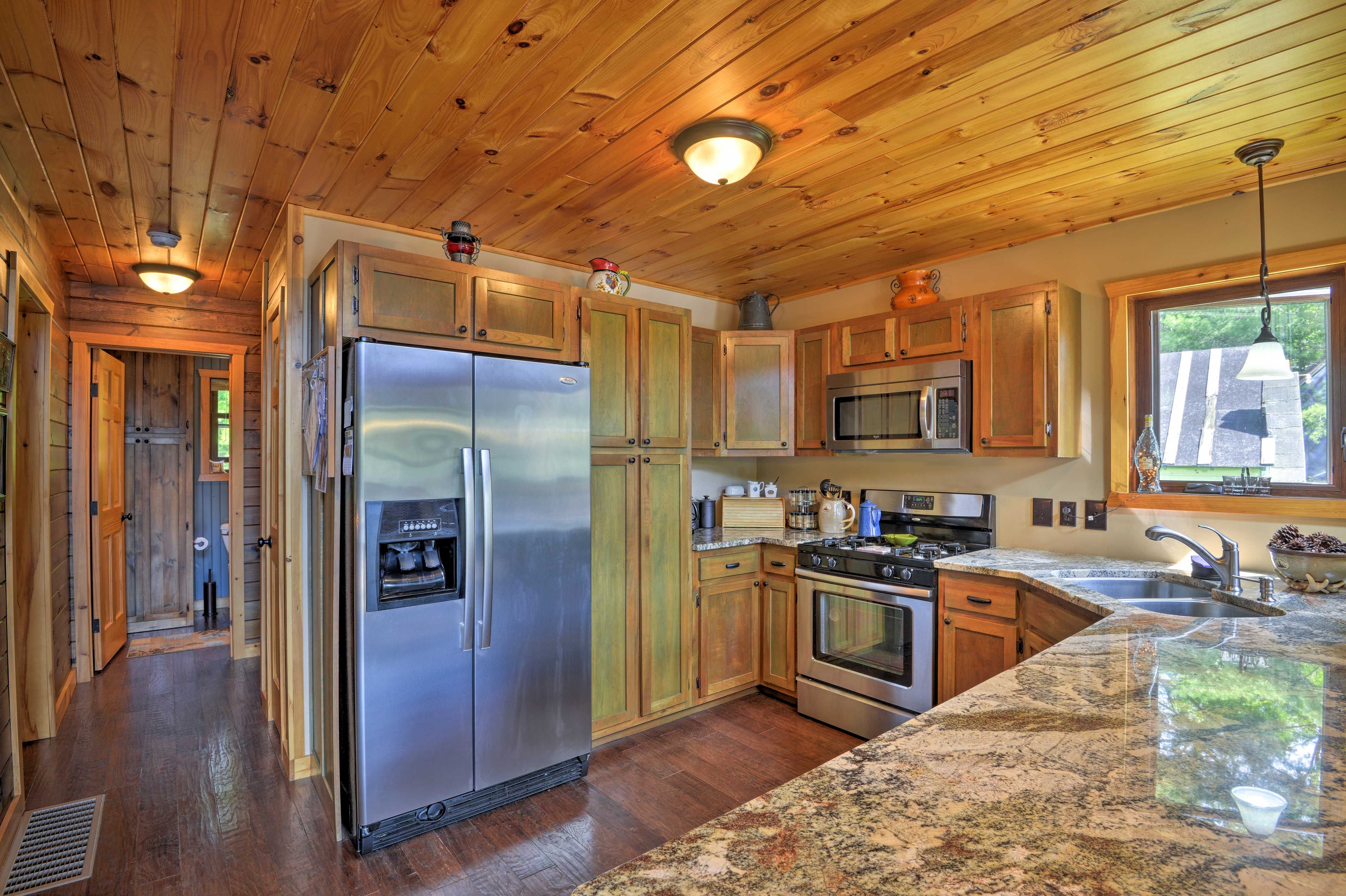 Kitchen | Fully Equipped | Tea Kettle