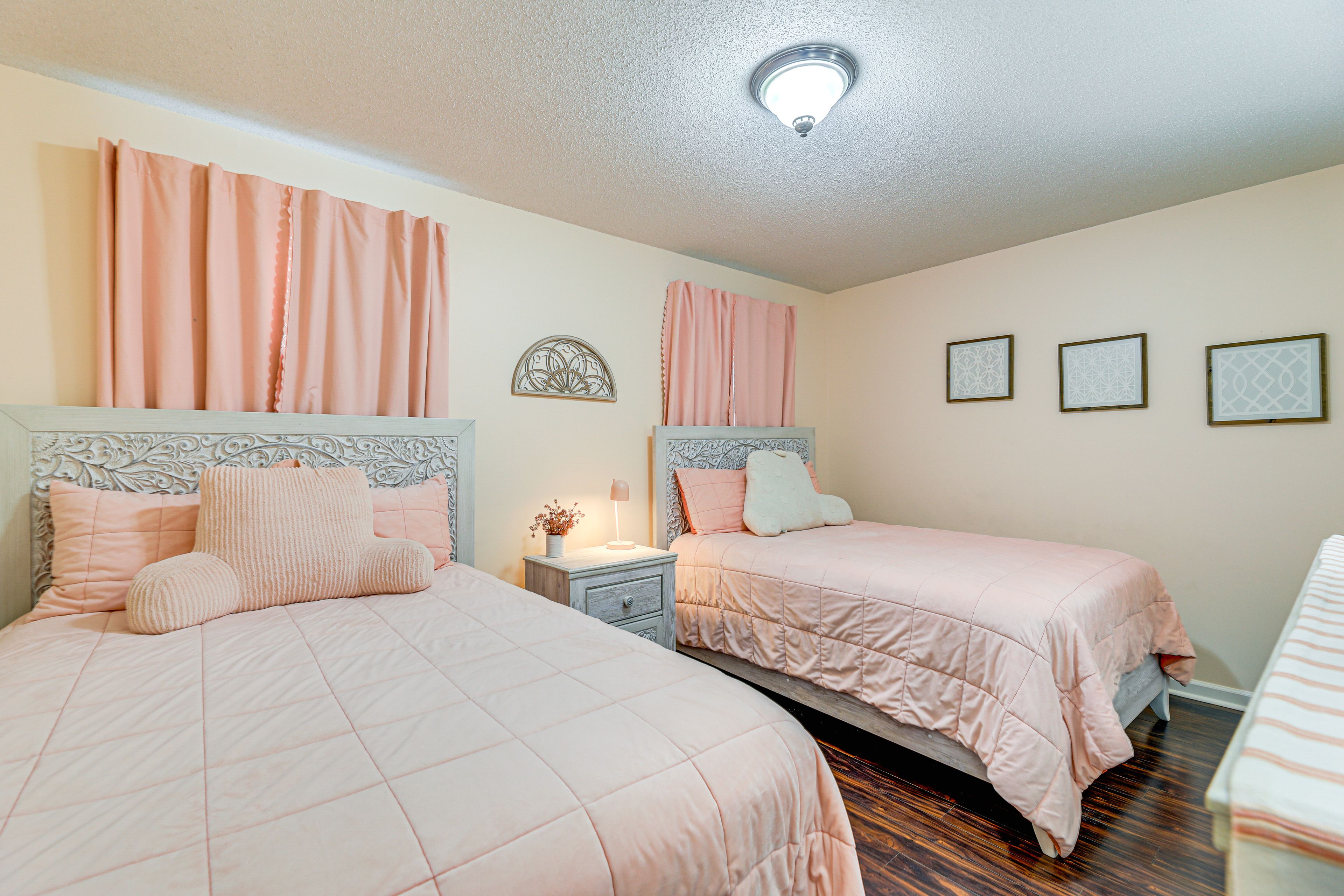 Bedroom 2 | 2 Full Beds