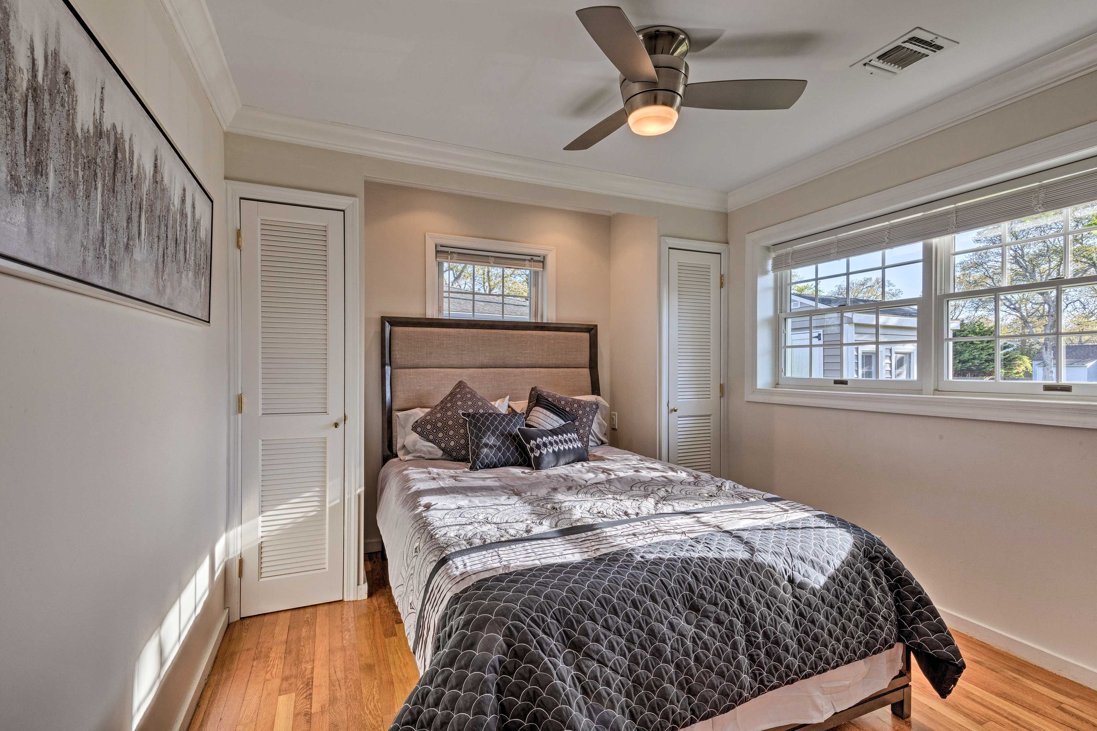 Bedroom 2 | Queen Bed | Twin Bed w/ Twin Trundle