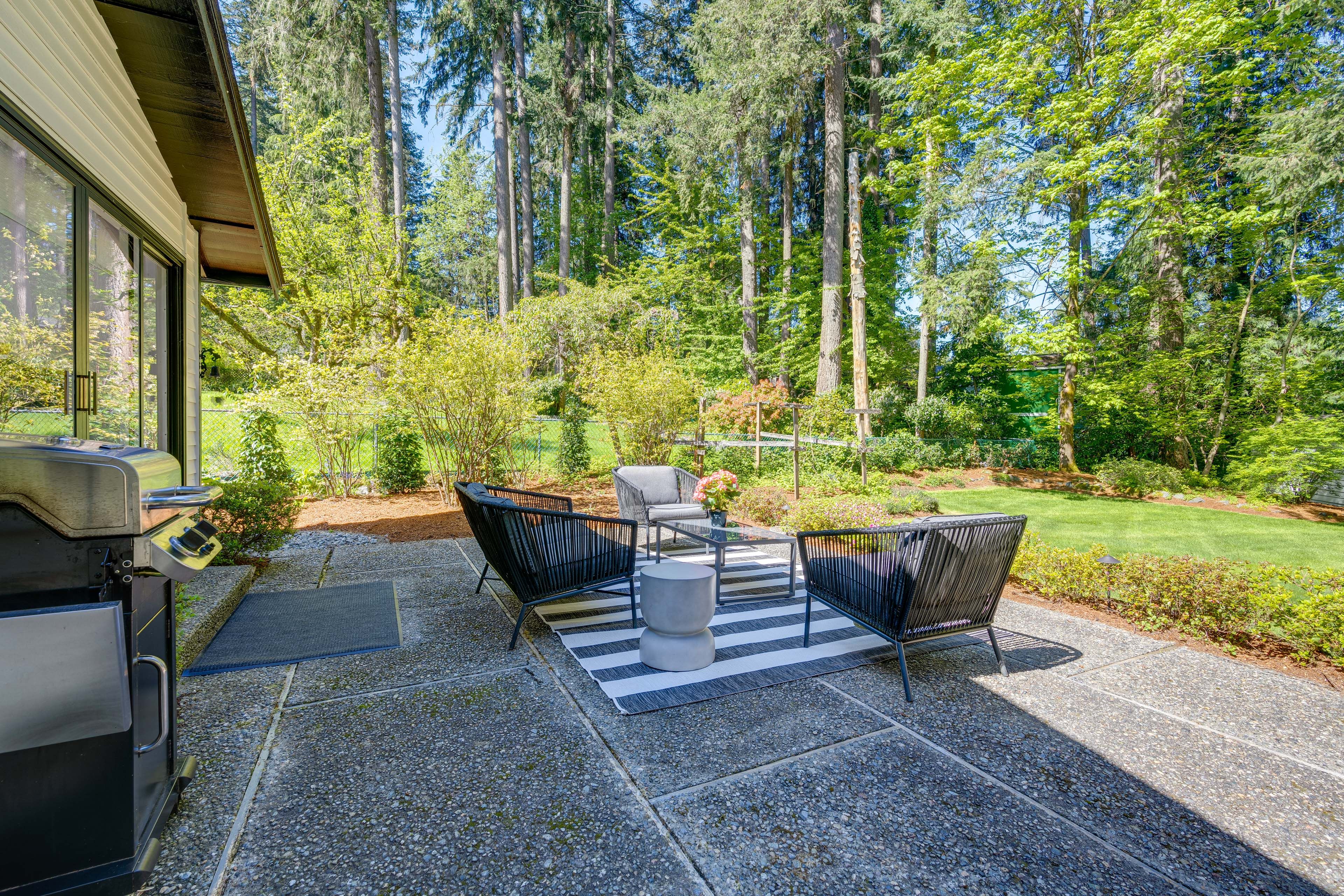 Patio | Gas Grill | Fenced-In Backyard | Playground | Yard Games
