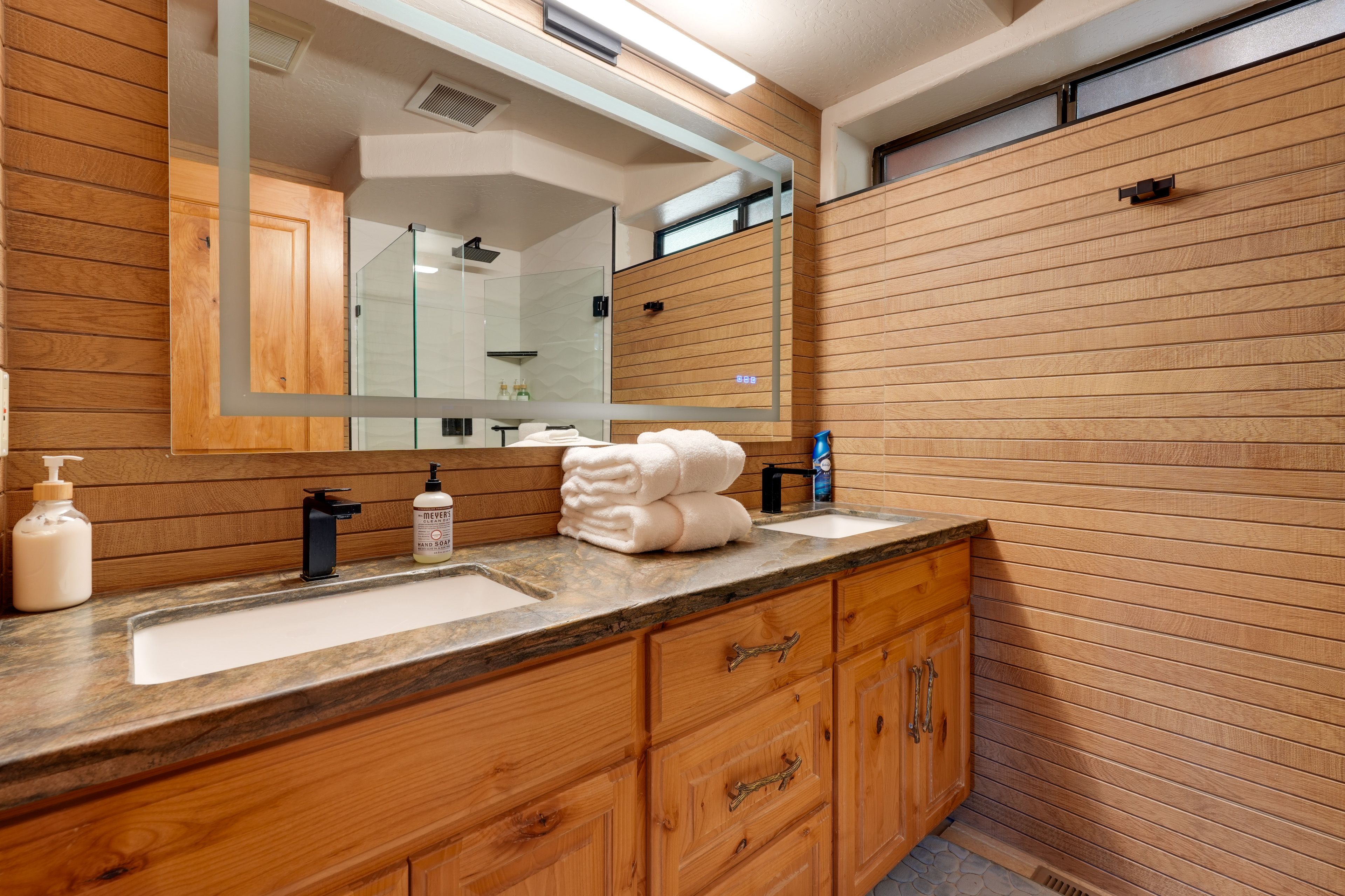 Full Bathroom | Lower Level