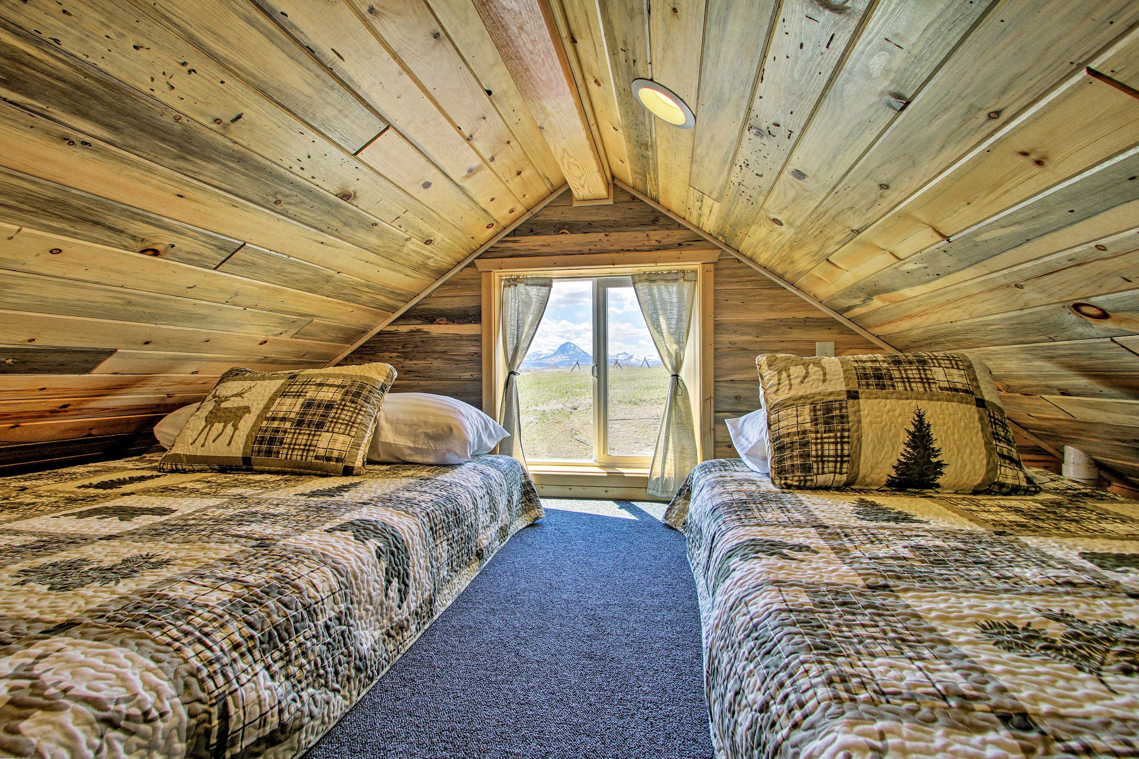 Loft | Twin Bed | Full Bed